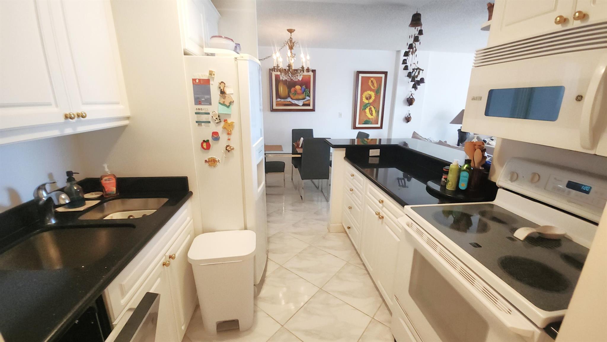 BOCA TOWERS CONDO - Residential Lease