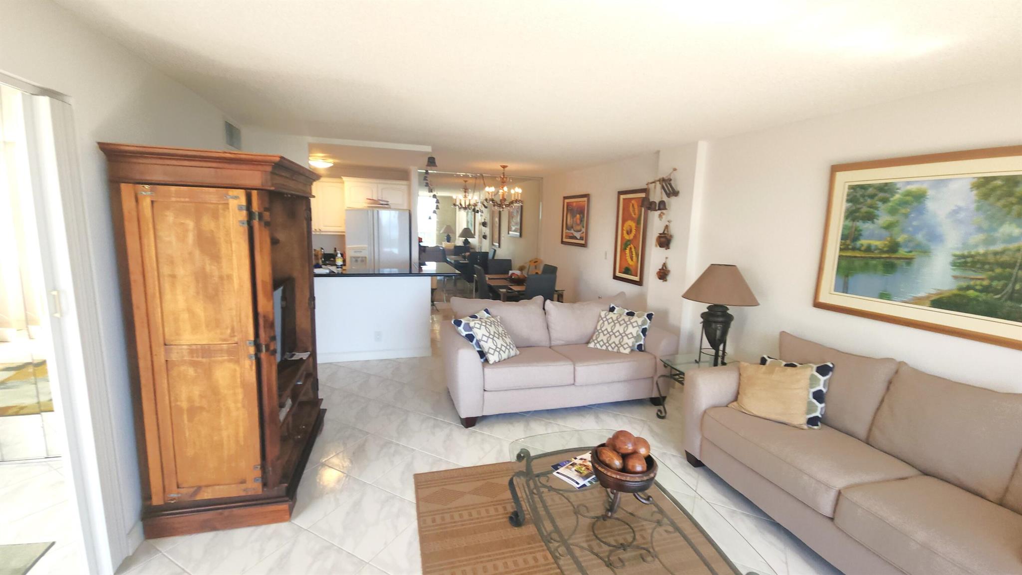 BOCA TOWERS CONDO - Residential Lease