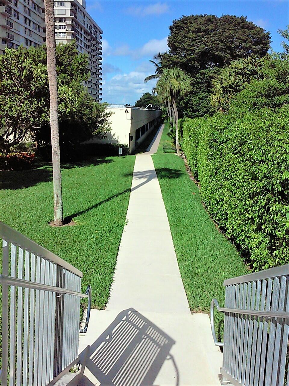 BOCA TOWERS CONDO - Residential Lease