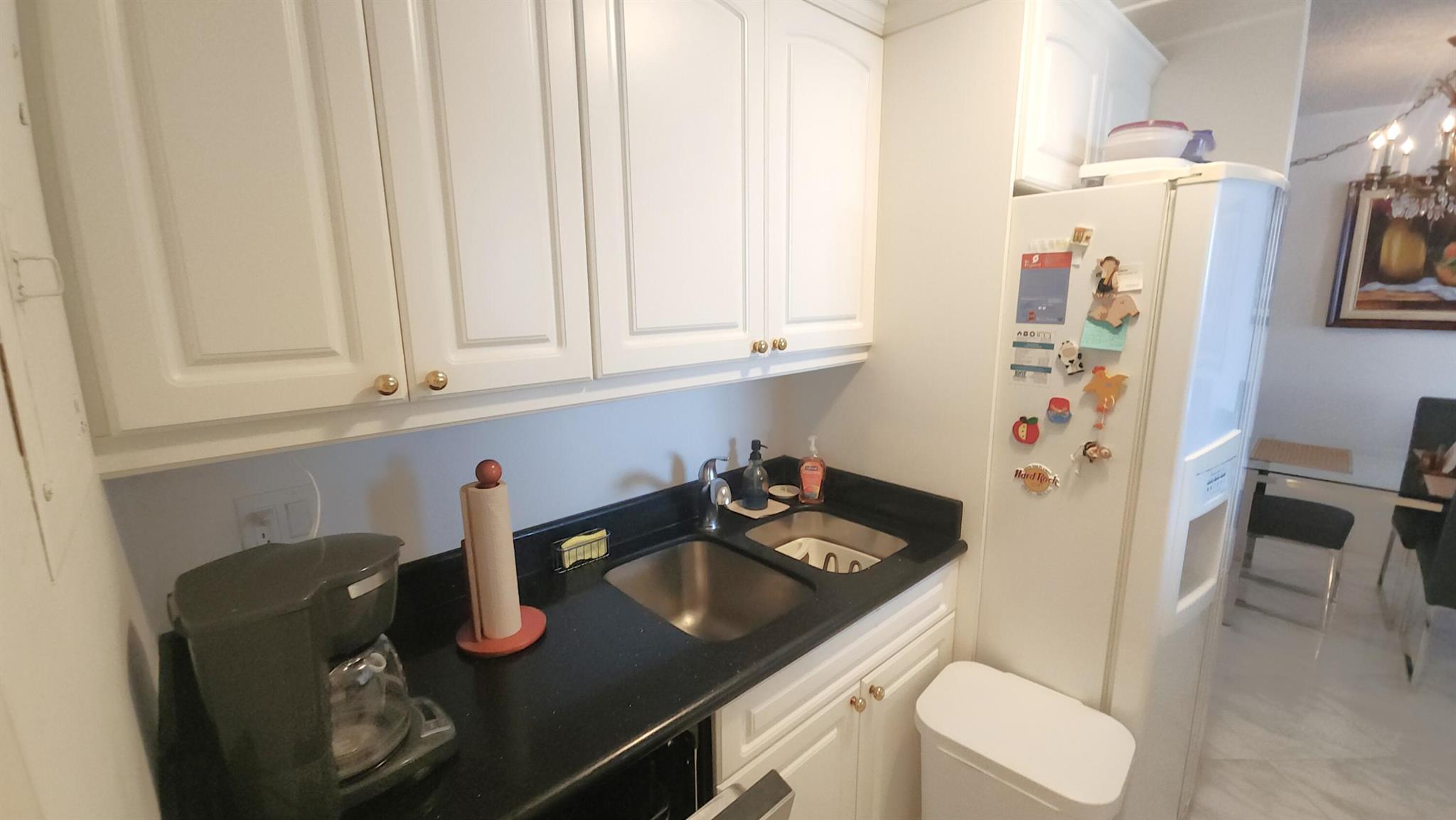 BOCA TOWERS CONDO - Residential Lease