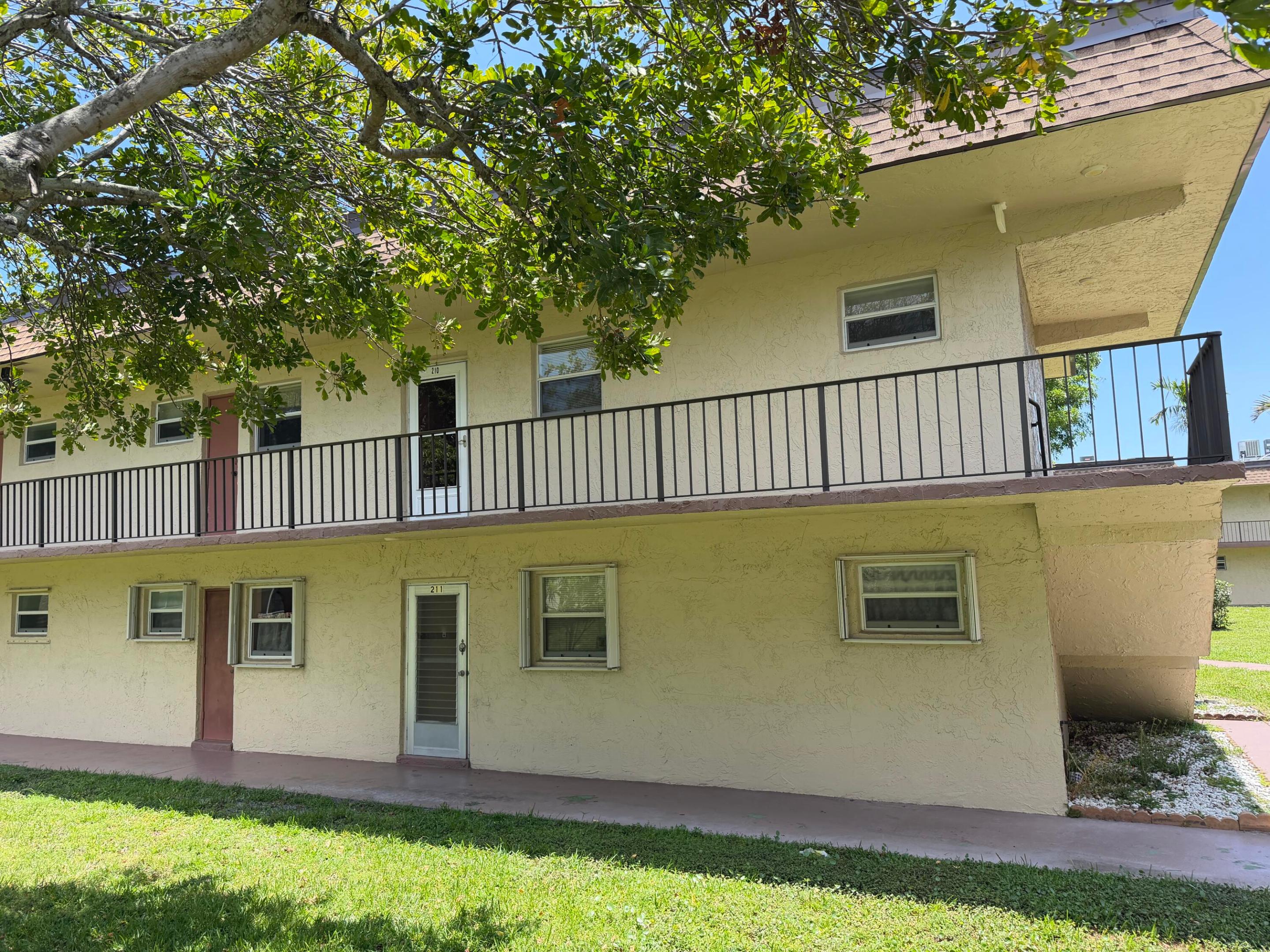 752 Lori Drive 210