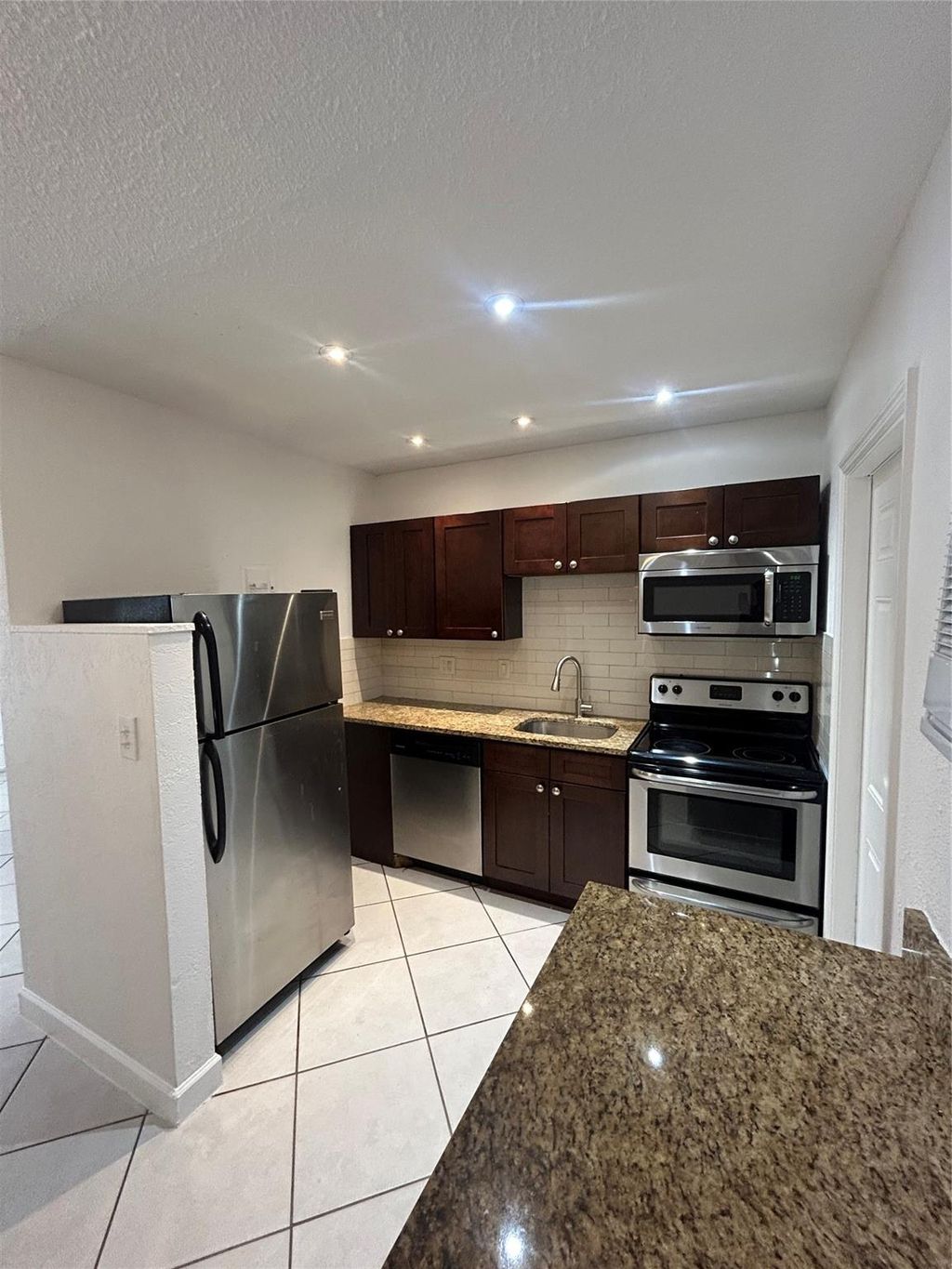 Photo of 408 NE 7th Ave #15, Fort Lauderdale, FL 33301 (MLS # F10540949)