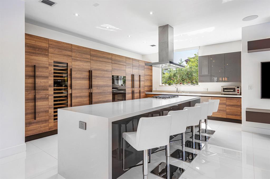 GOLDEN SHORES - Residential