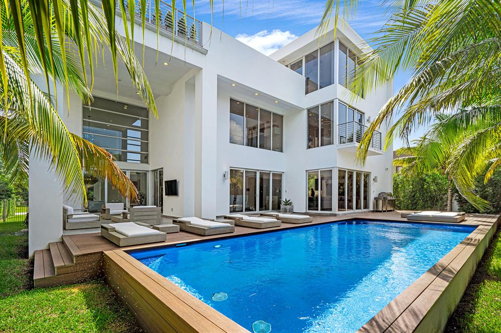 GOLDEN SHORES - Residential