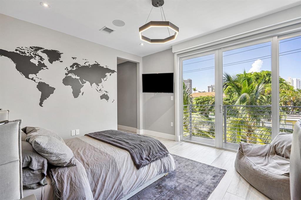 GOLDEN SHORES - Residential