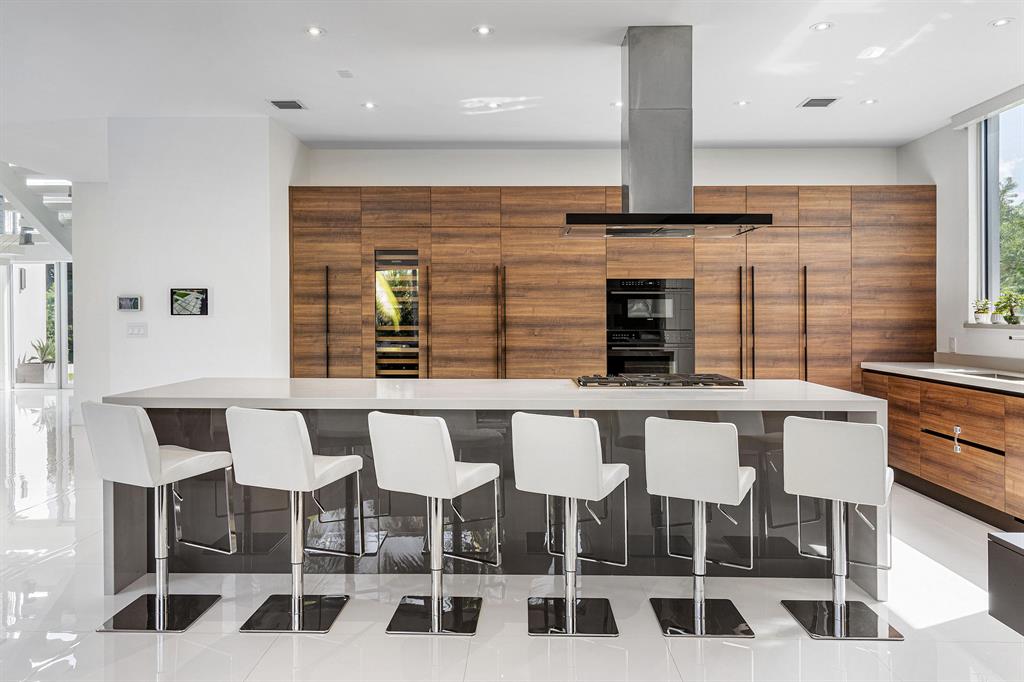 GOLDEN SHORES - Residential