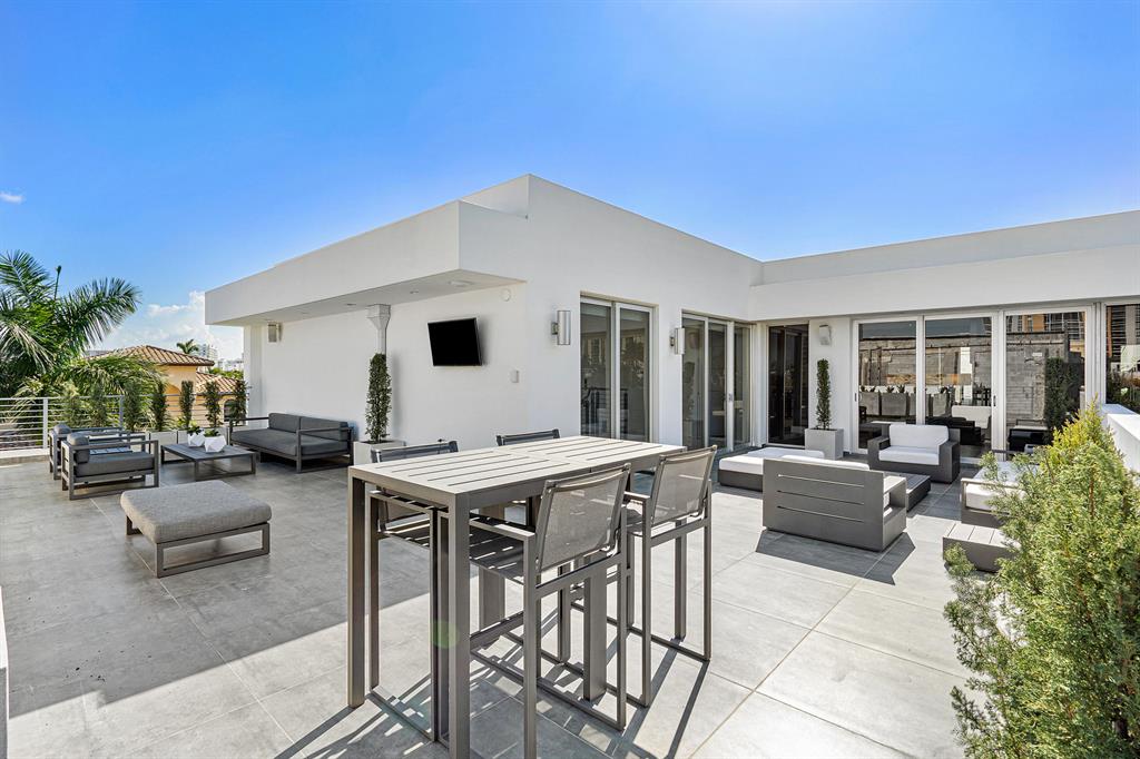 GOLDEN SHORES - Residential