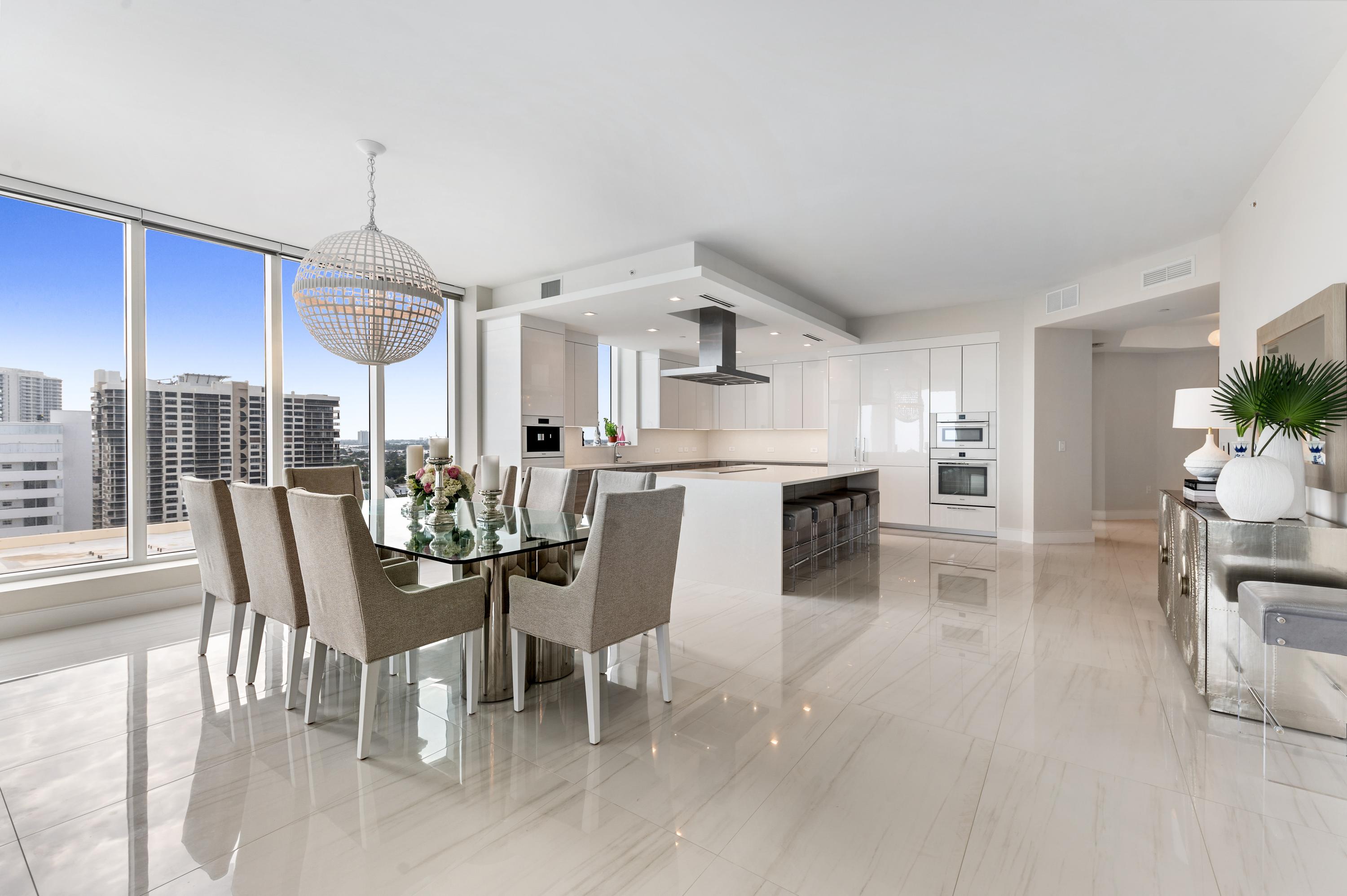 VISTABLUE SINGER ISLAND CONDO - Residential