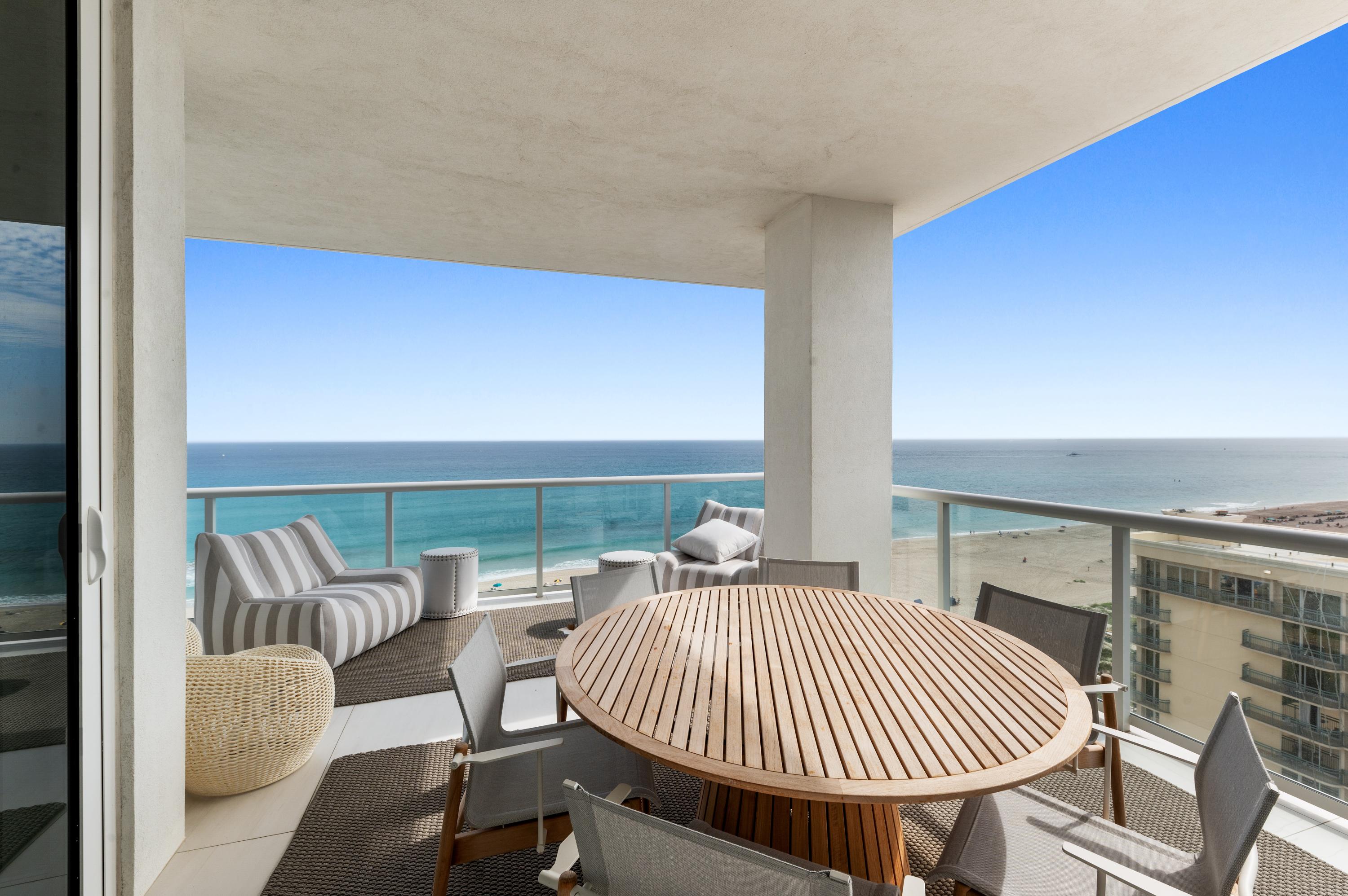 VISTABLUE SINGER ISLAND CONDO - Residential