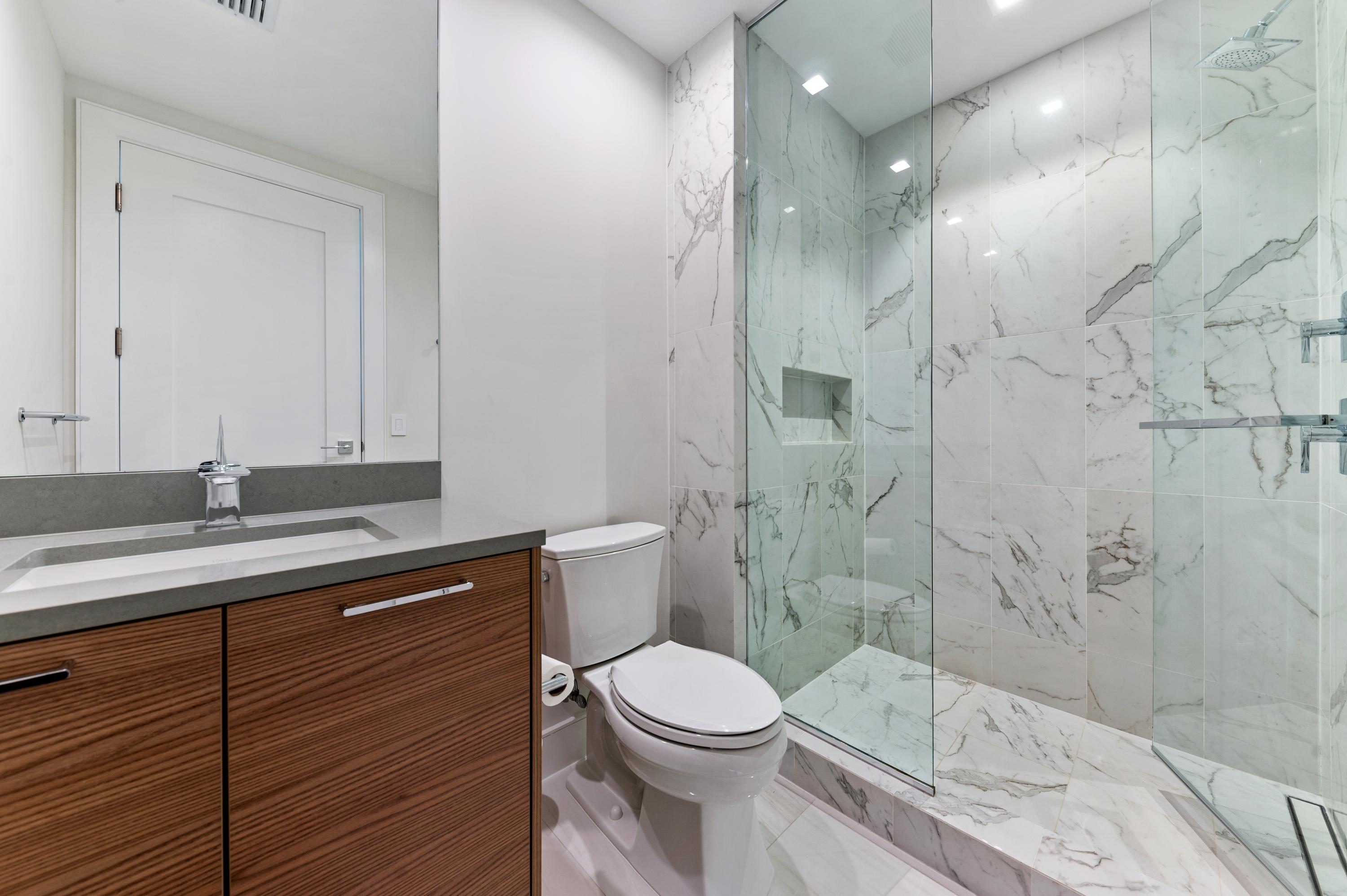 VISTABLUE SINGER ISLAND CONDO - Residential