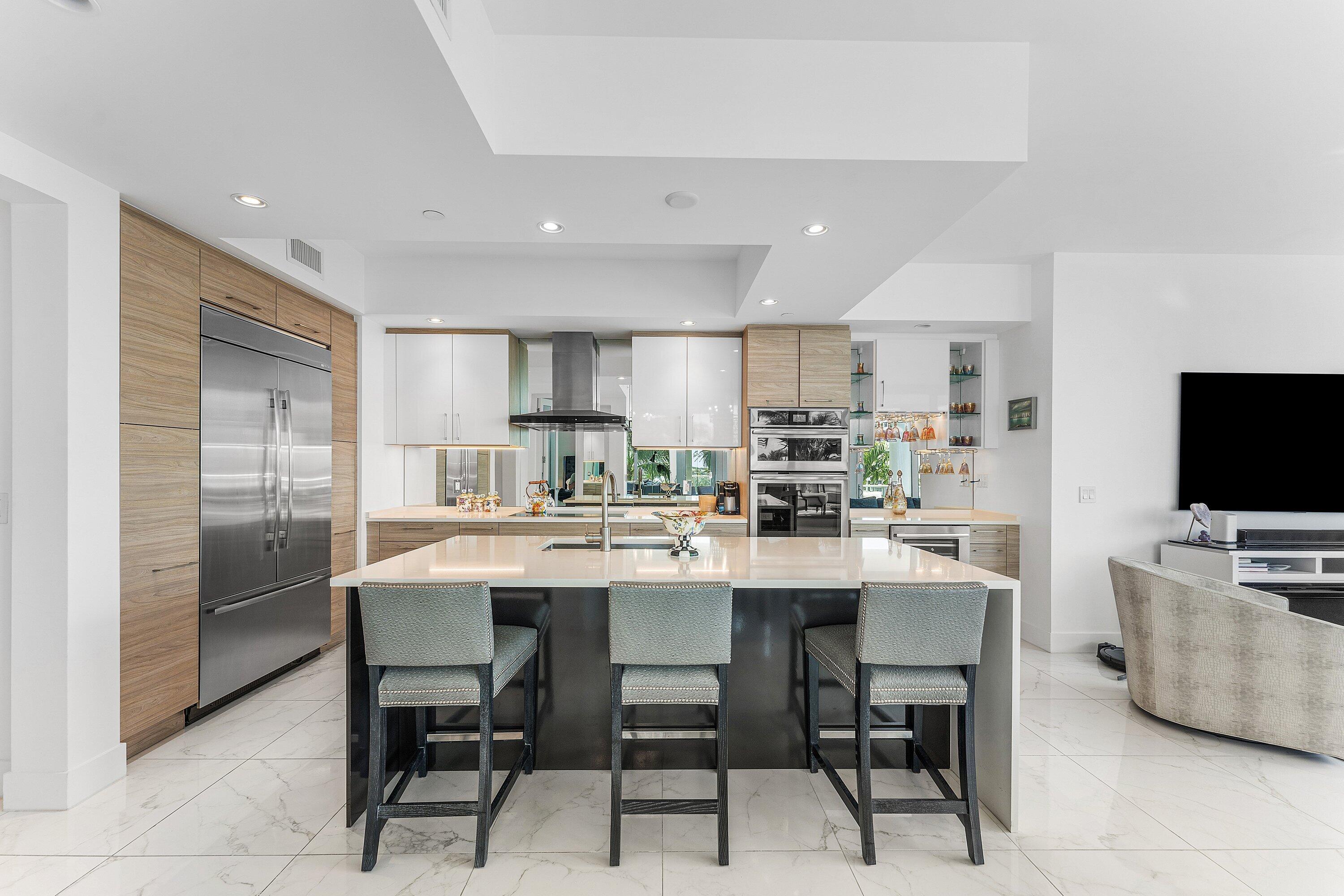 WATER CLUB - Residential