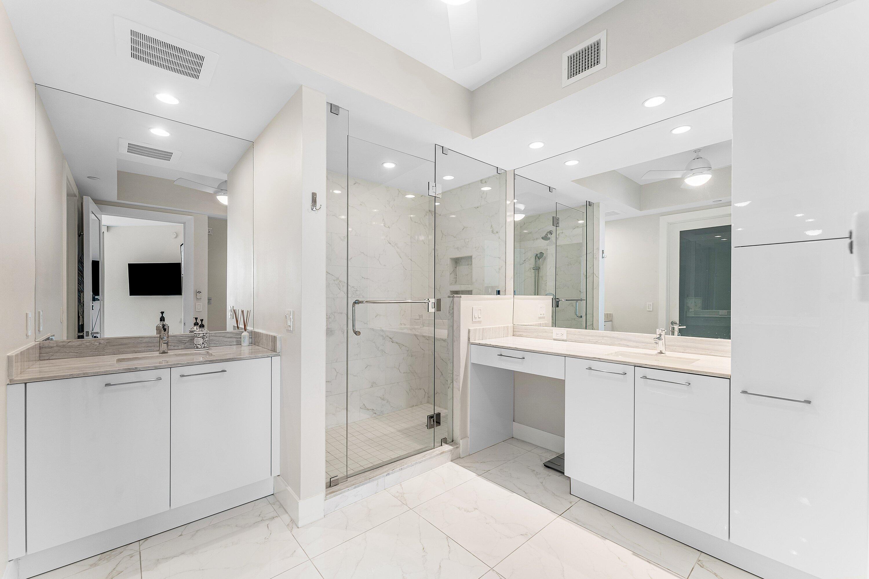 WATER CLUB - Residential