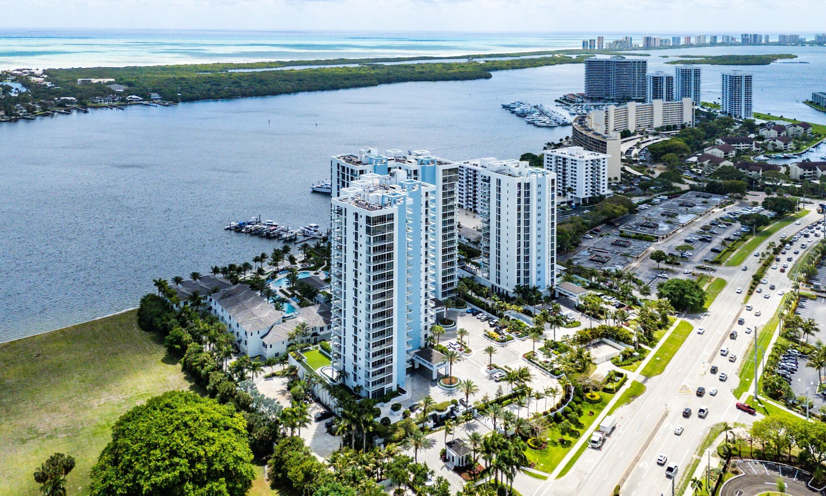 WATER CLUB - Residential