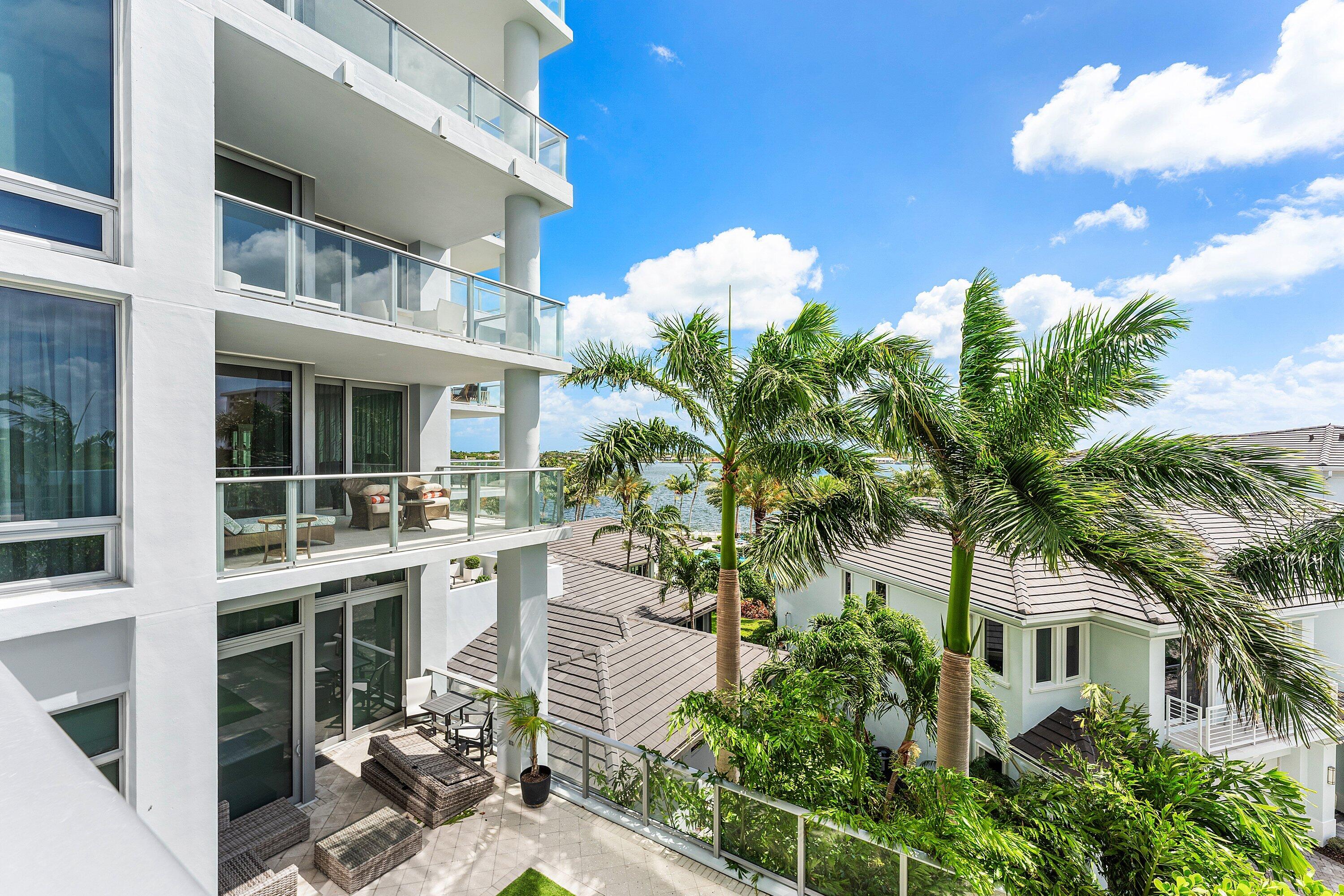 WATER CLUB - Residential