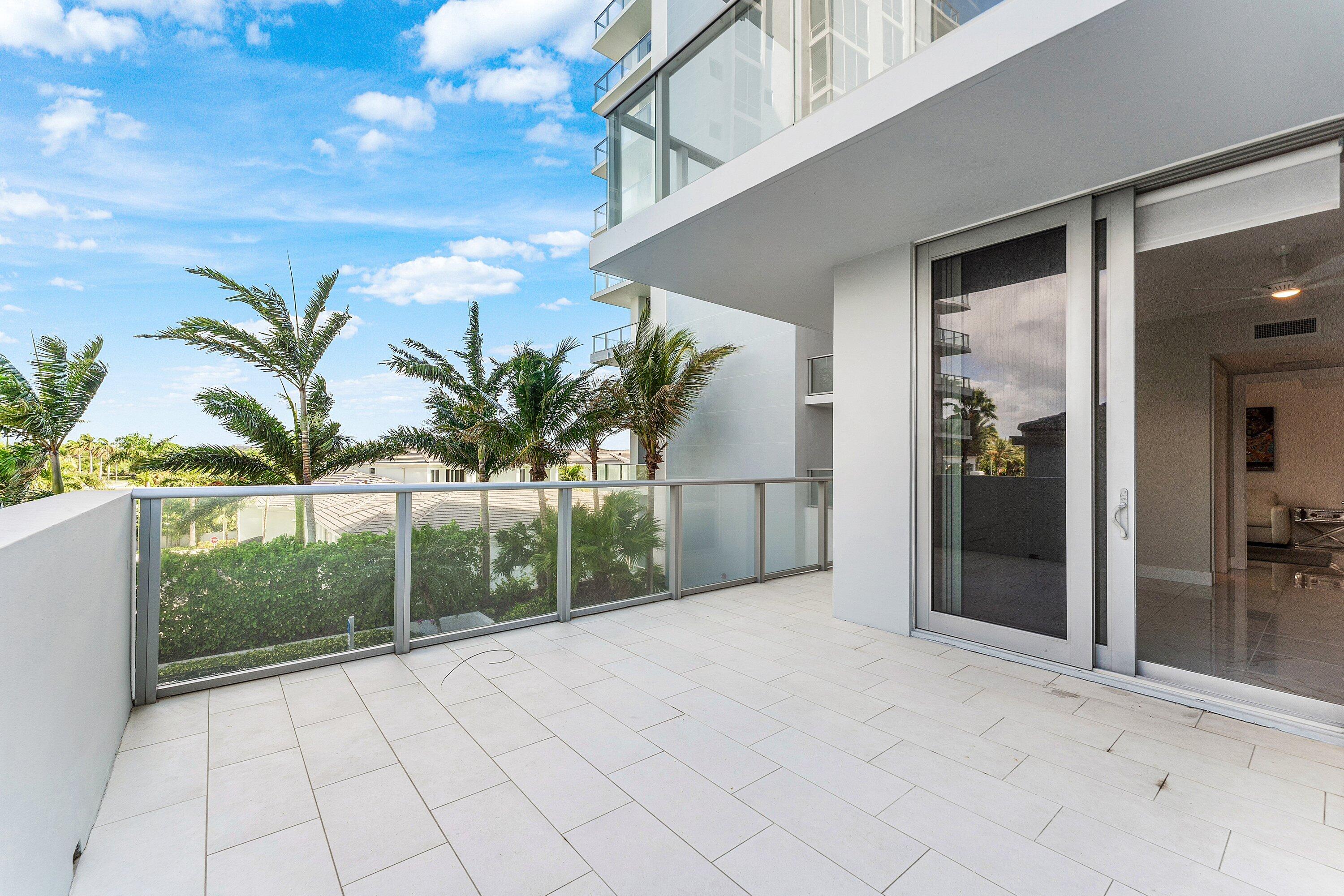 WATER CLUB - Residential