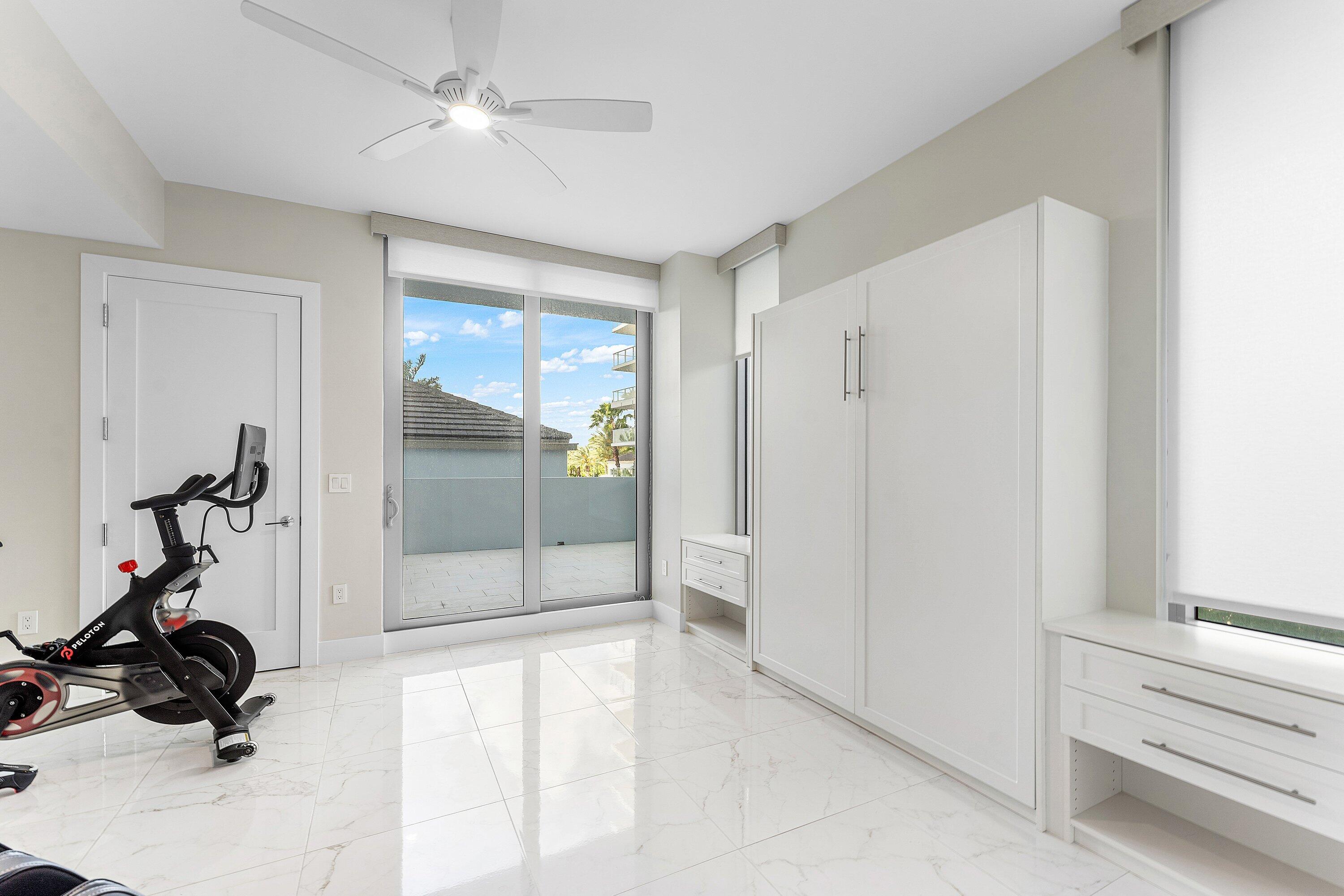 WATER CLUB - Residential