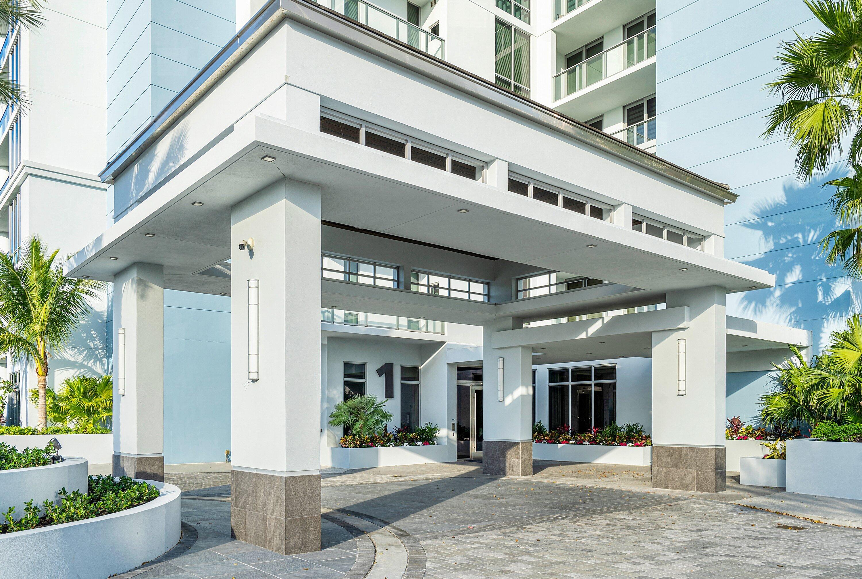 WATER CLUB - Residential