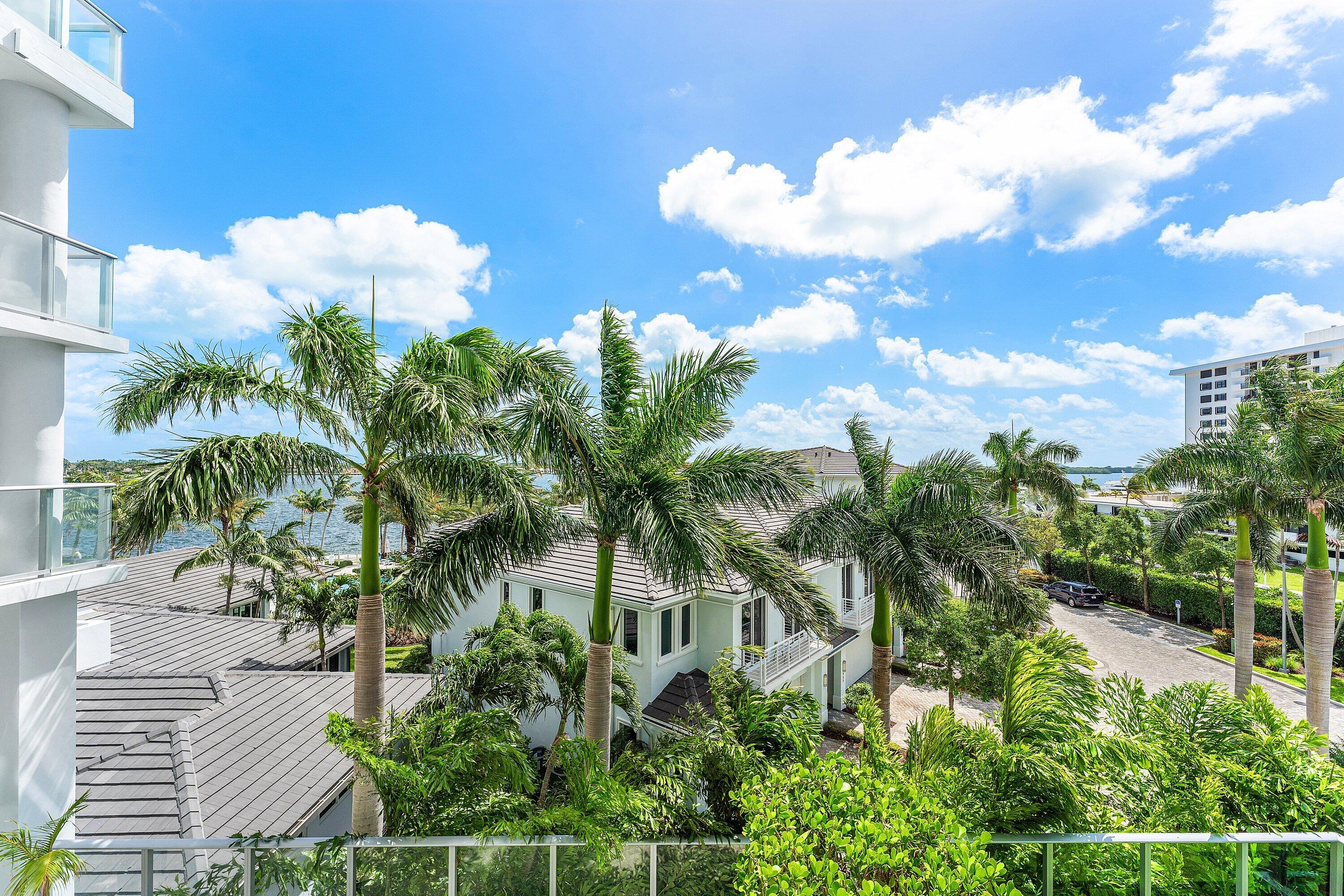 WATER CLUB - Residential