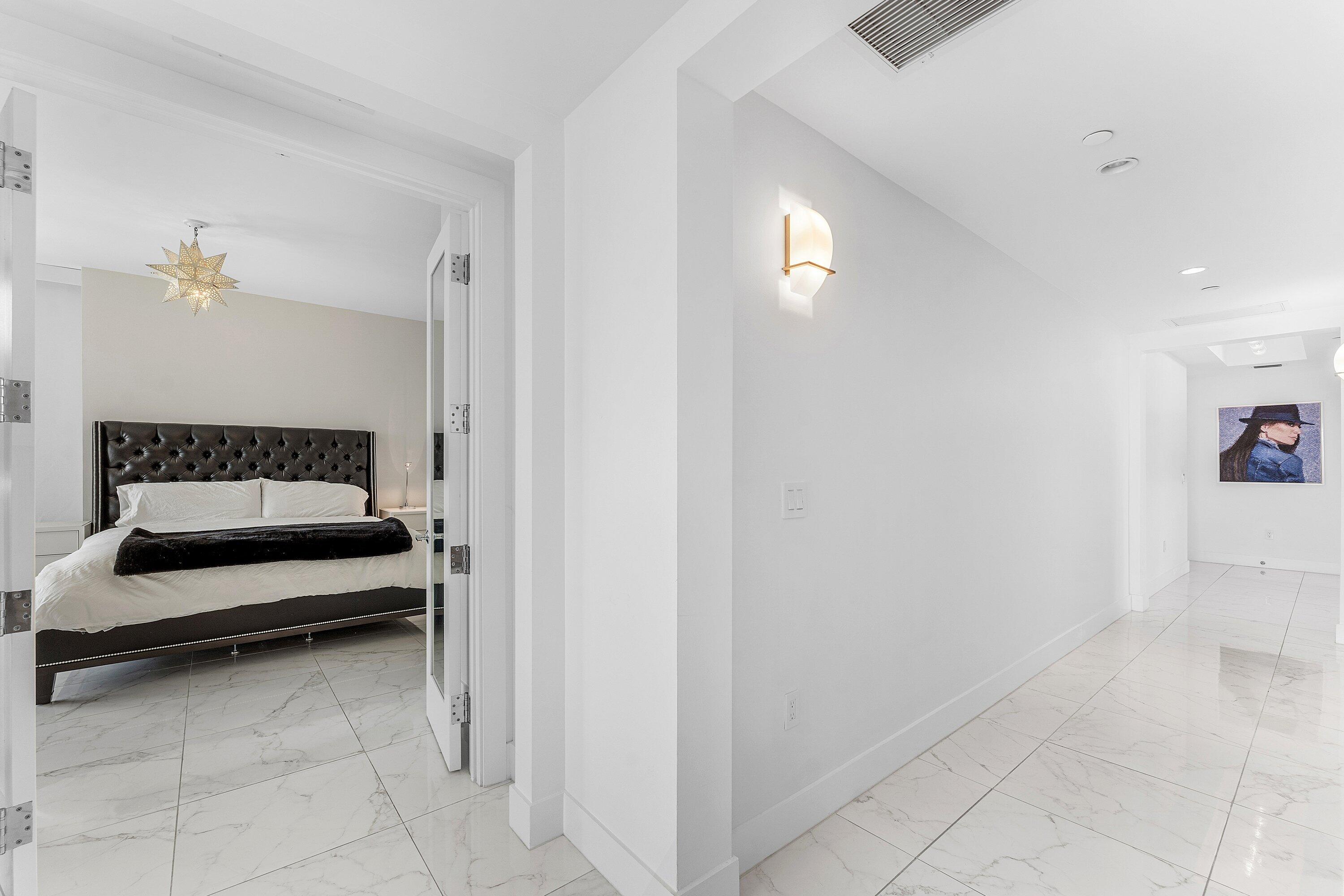 WATER CLUB - Residential