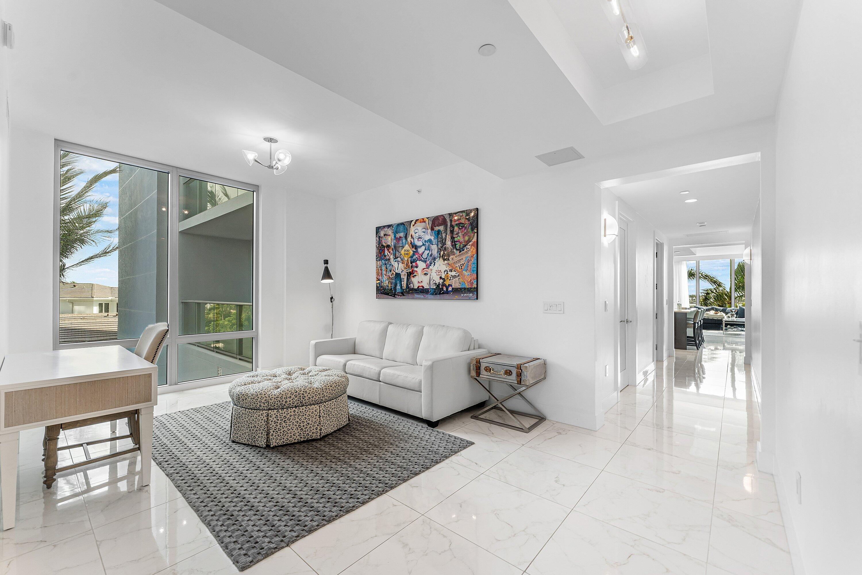 WATER CLUB - Residential