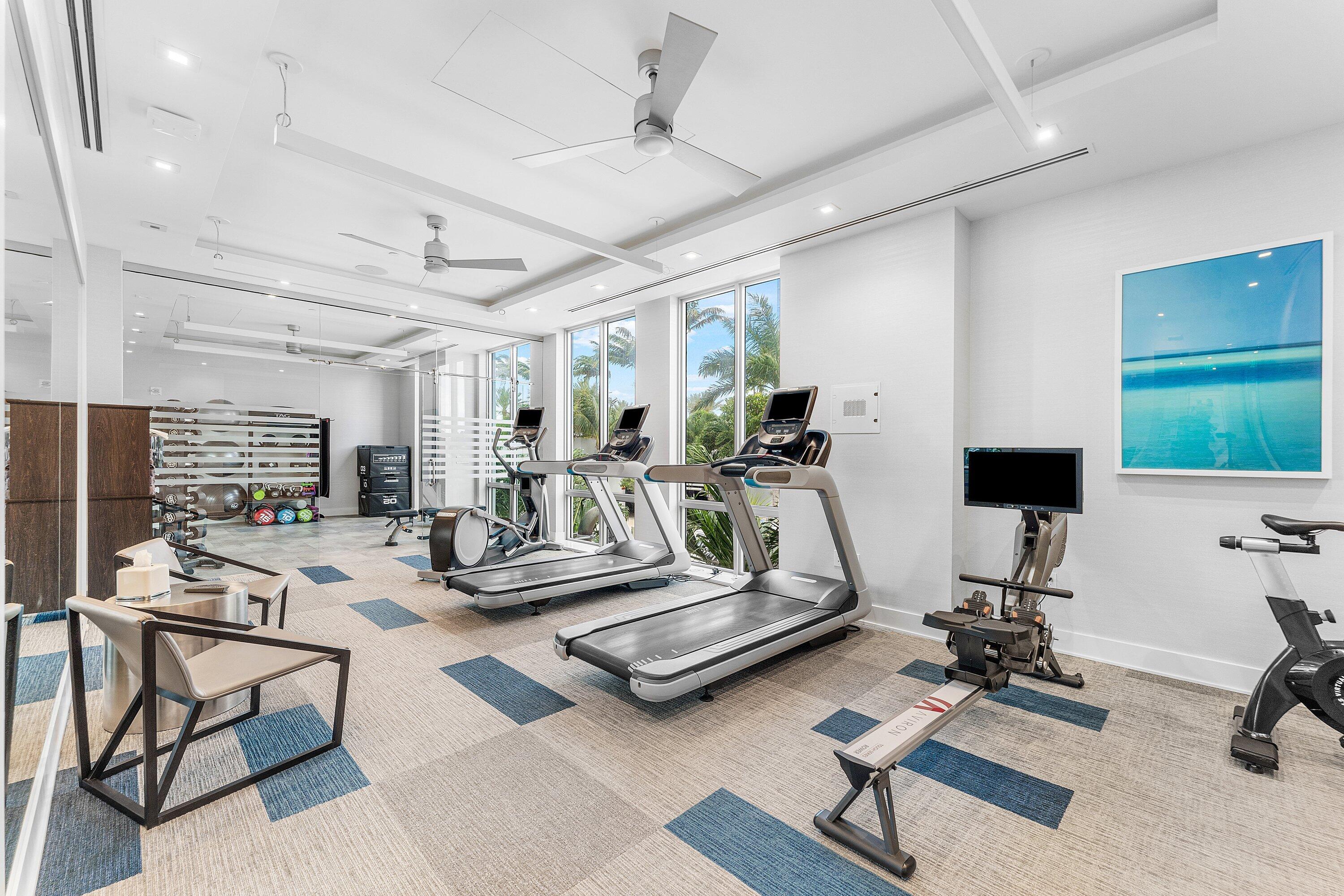 WATER CLUB - Residential