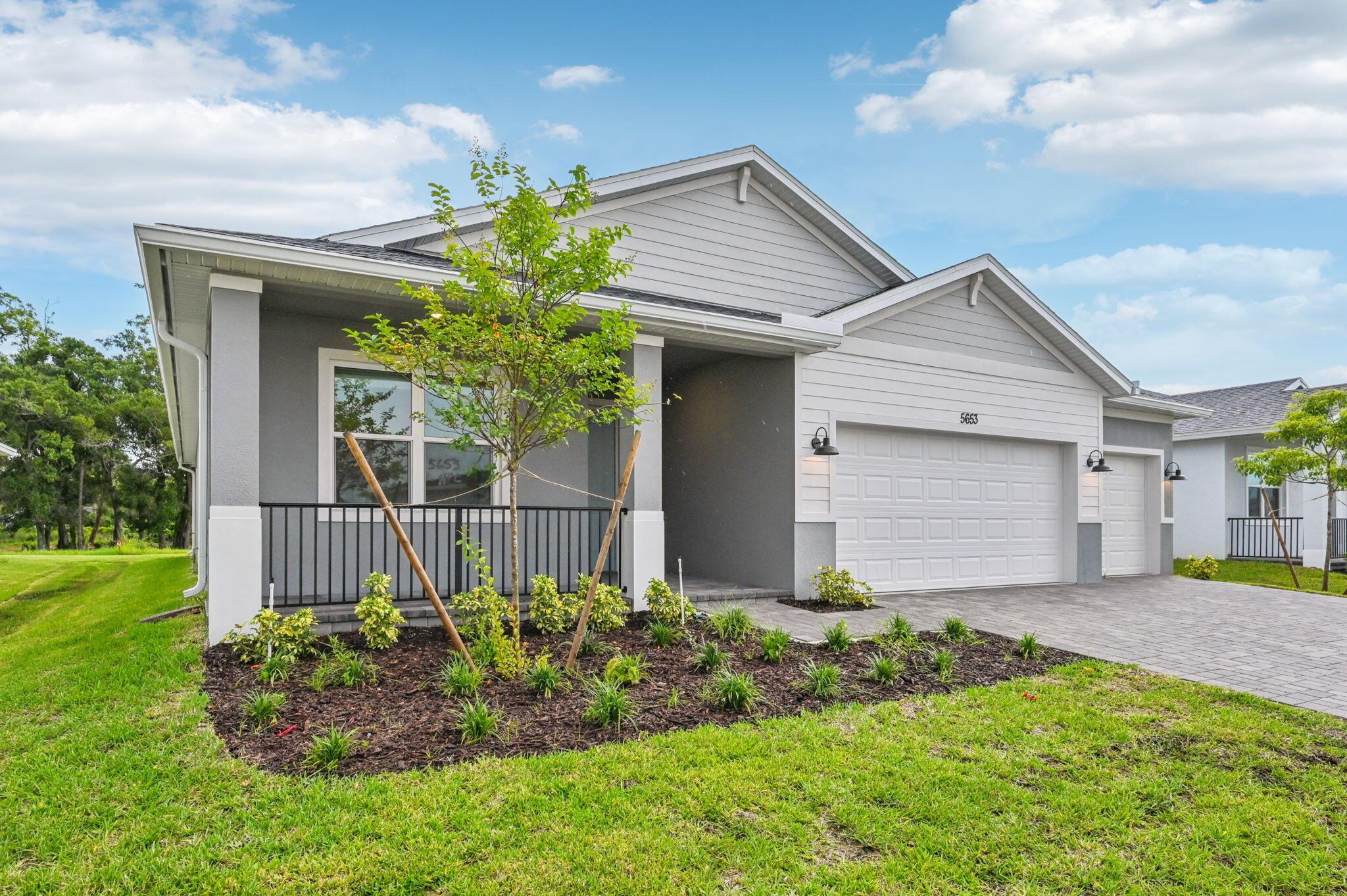 5653 Hampton Park Circle
