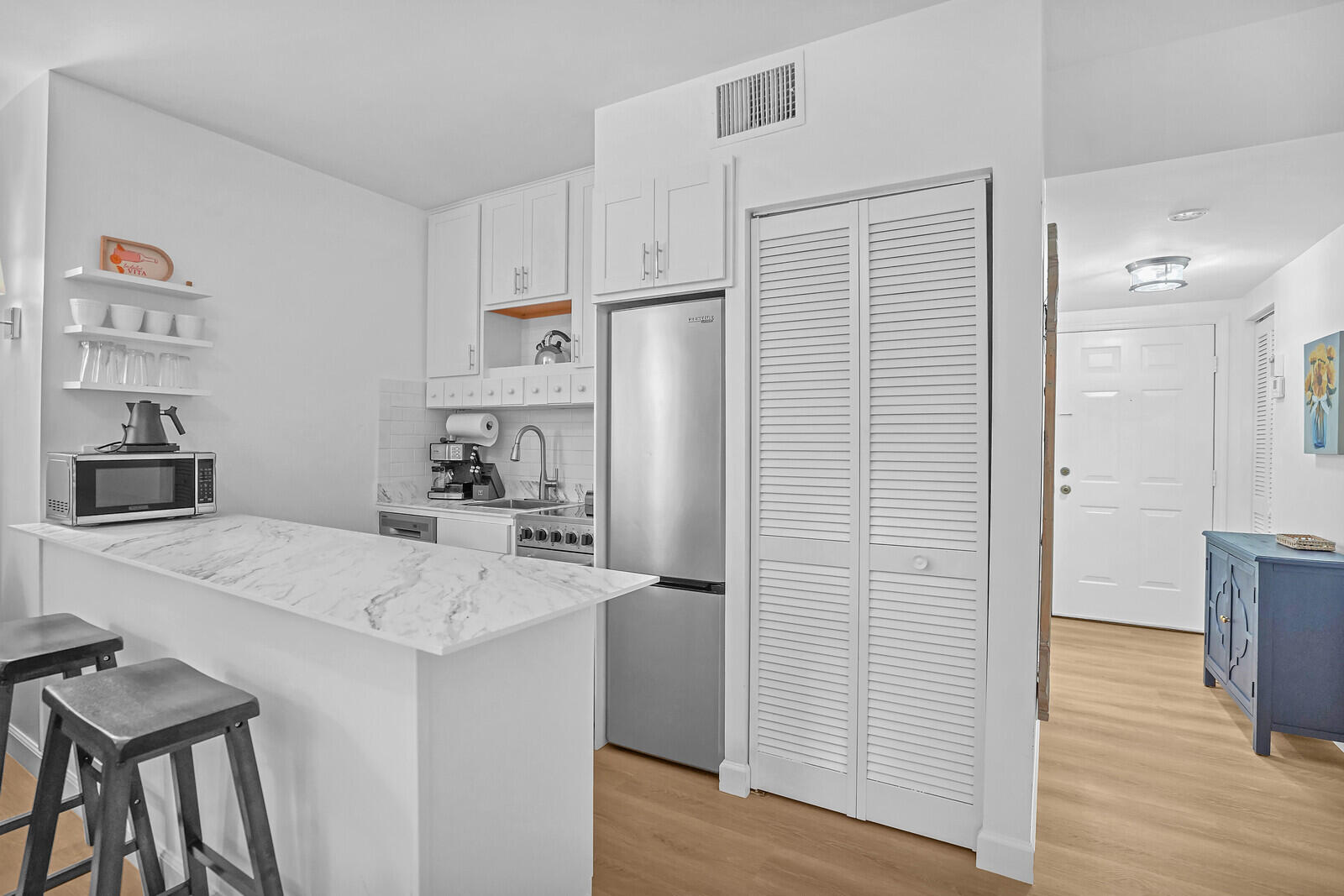 11863 Wimbledon Circle 423