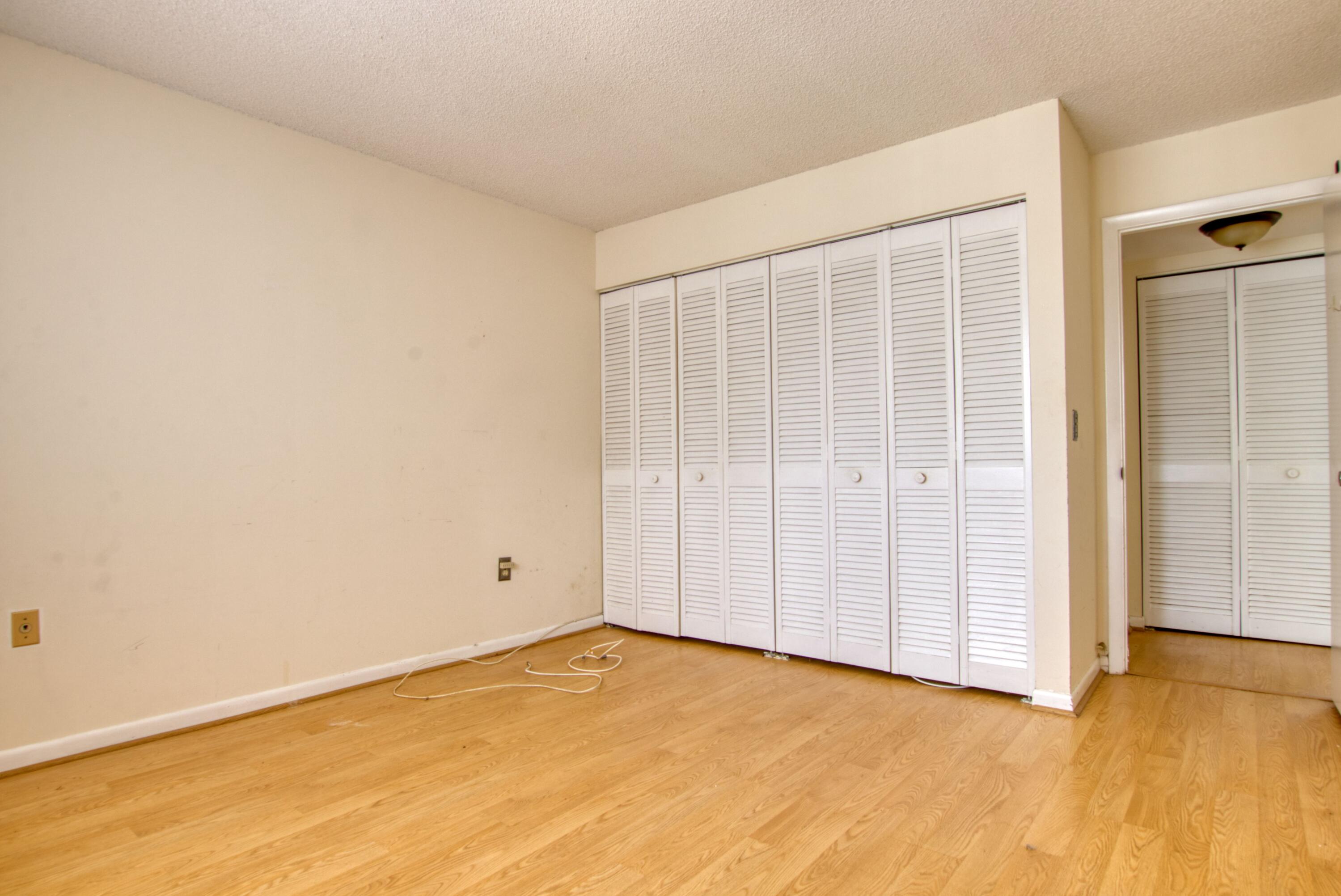 FOUNTAINS OF PALM BEACH CONDO 4 - Residential