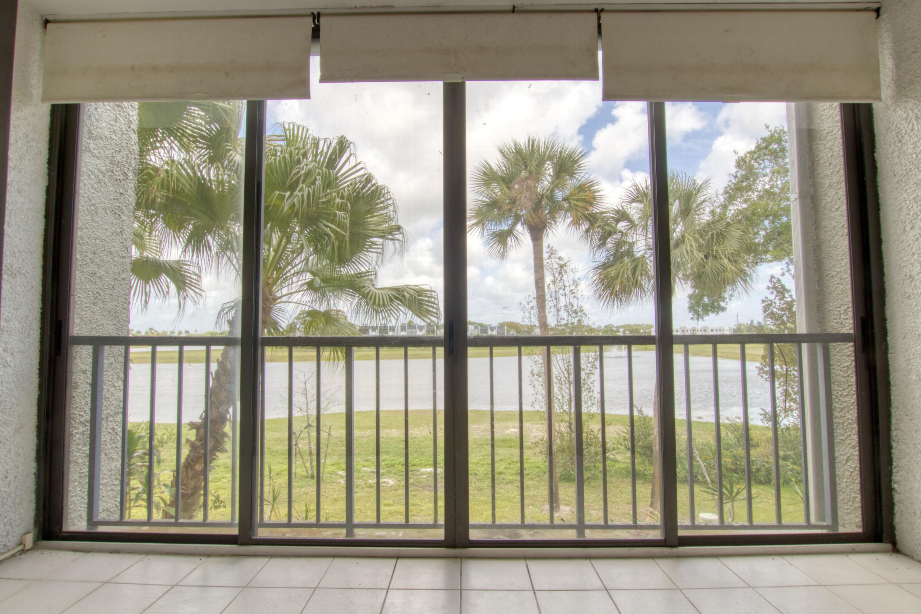 FOUNTAINS OF PALM BEACH CONDO 4 - Residential