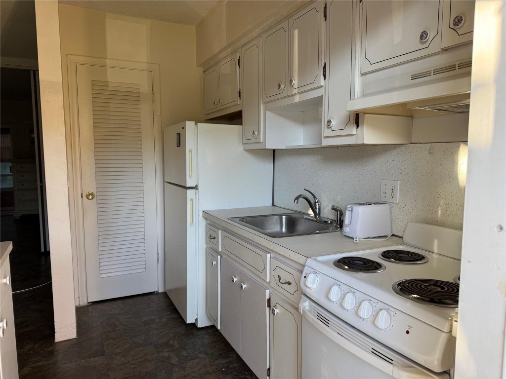 Venetian Park Gardens - Residential Lease