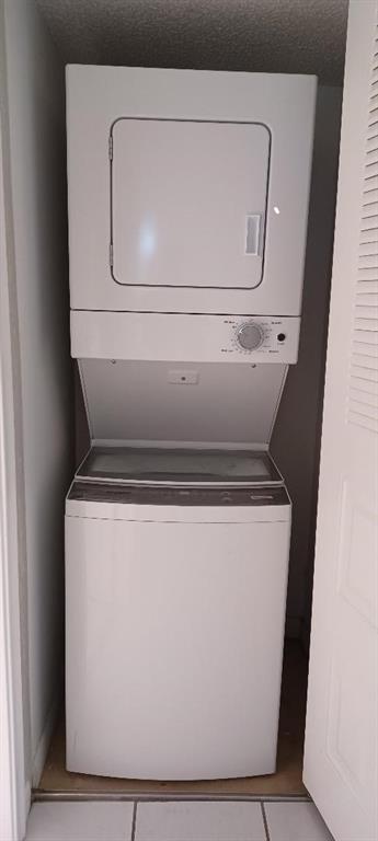 CAMBRIDGE AT CENTURY VILLAGE - Residential Lease