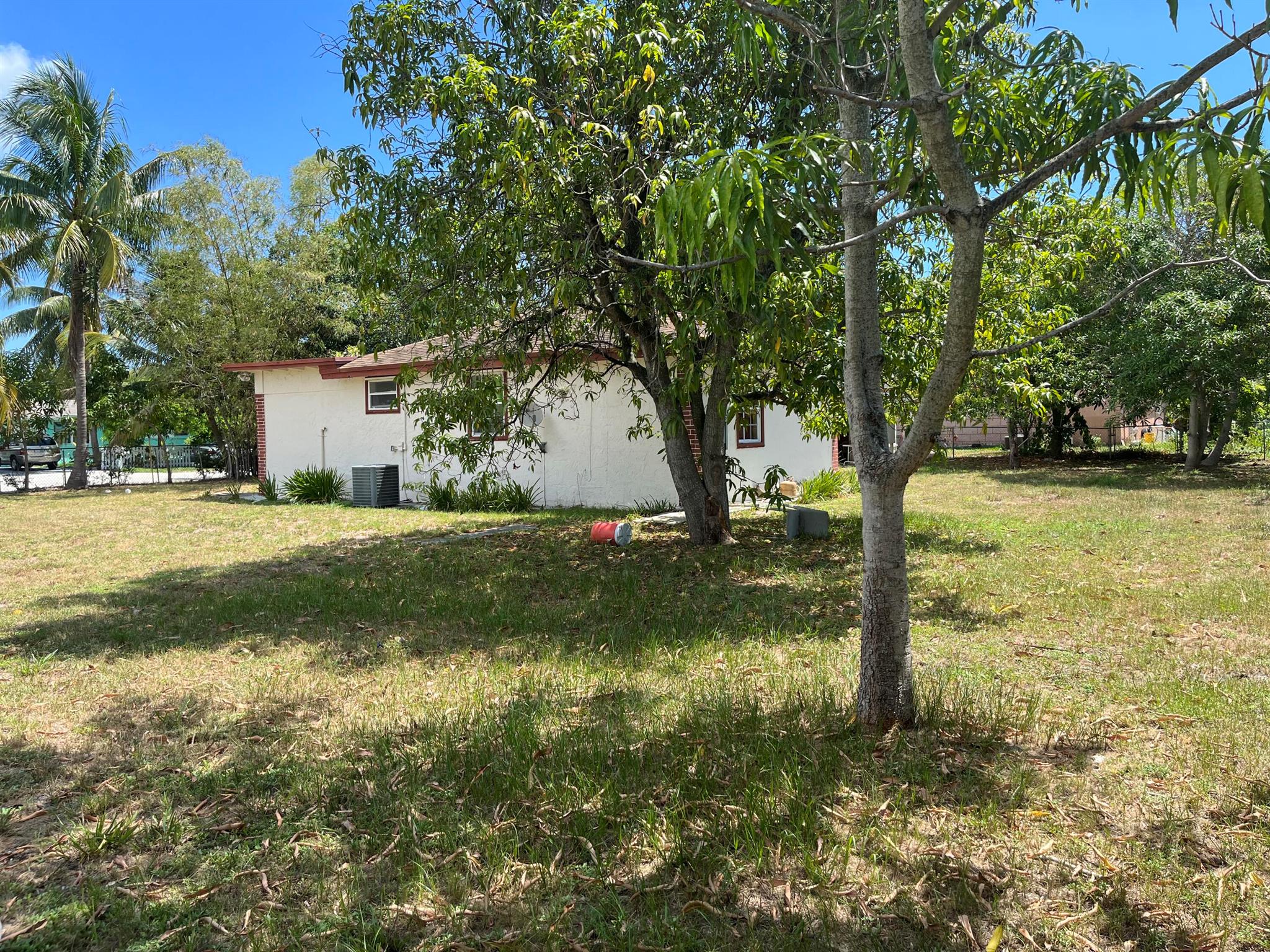 Town of Delray Beach / Do - Land