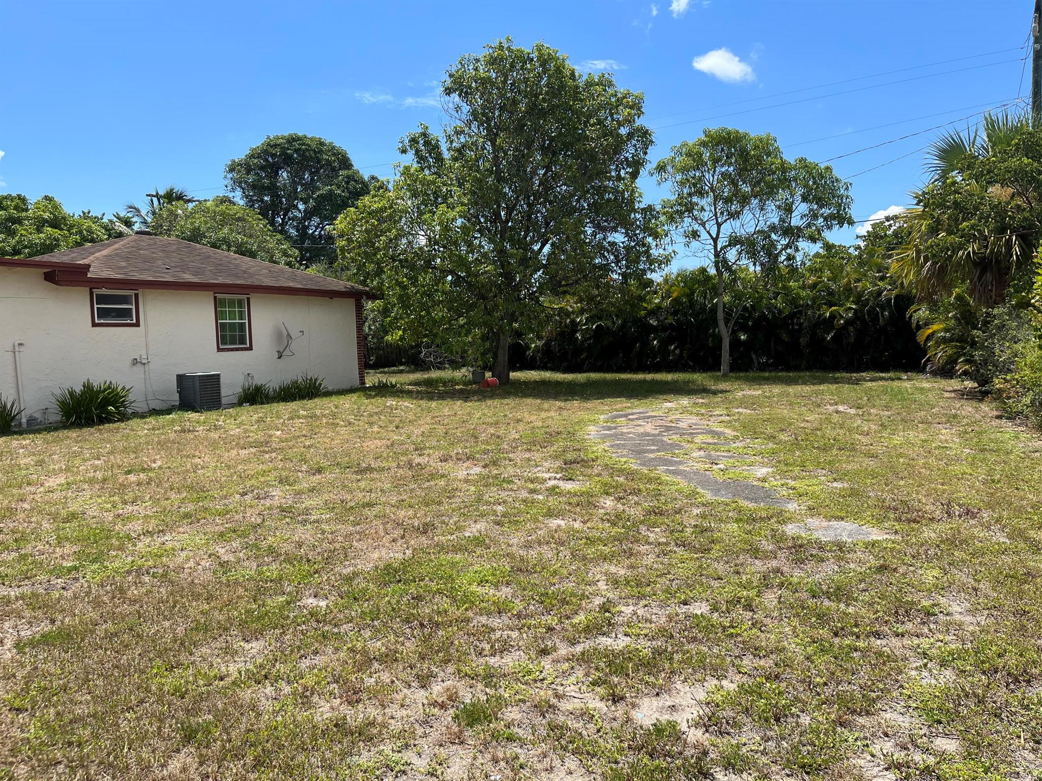 Town of Delray Beach / Do - Land