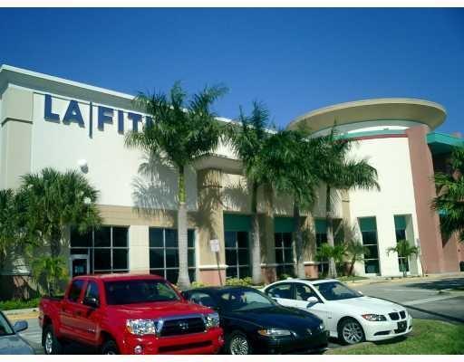 QUANTUM PARK TOWNHOMESPARKSIDE VILLAGE - Residential Lease