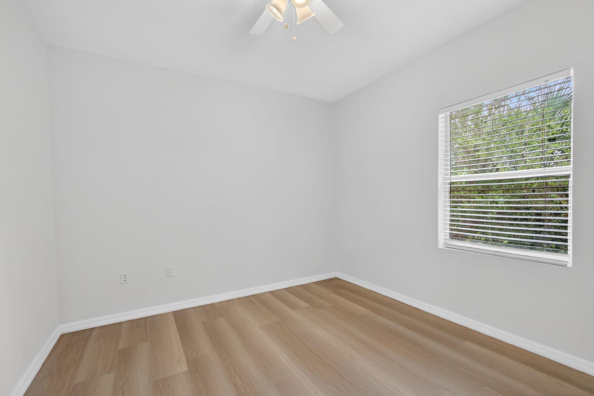 ESTANCIA AT PALM SPRINGS - Residential