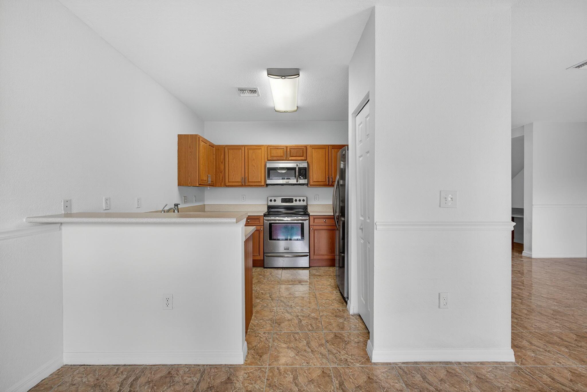 ESTANCIA AT PALM SPRINGS - Residential