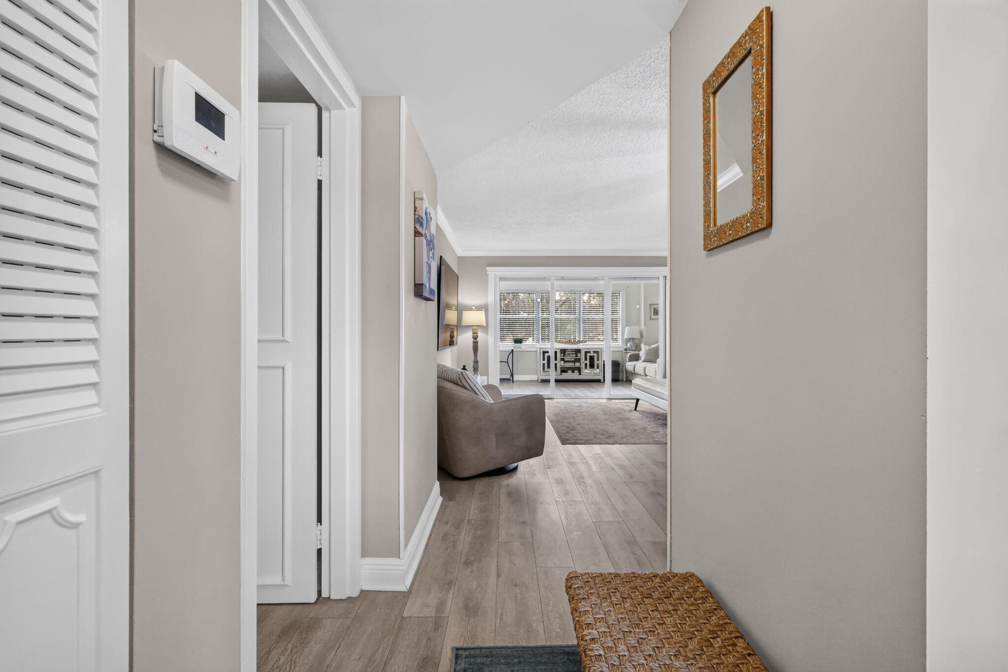 3951 Via Poinciana 209