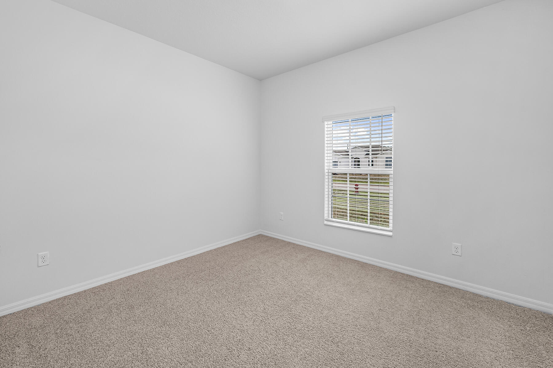 VERO LAKE ESTATES UNIT Q - Residential