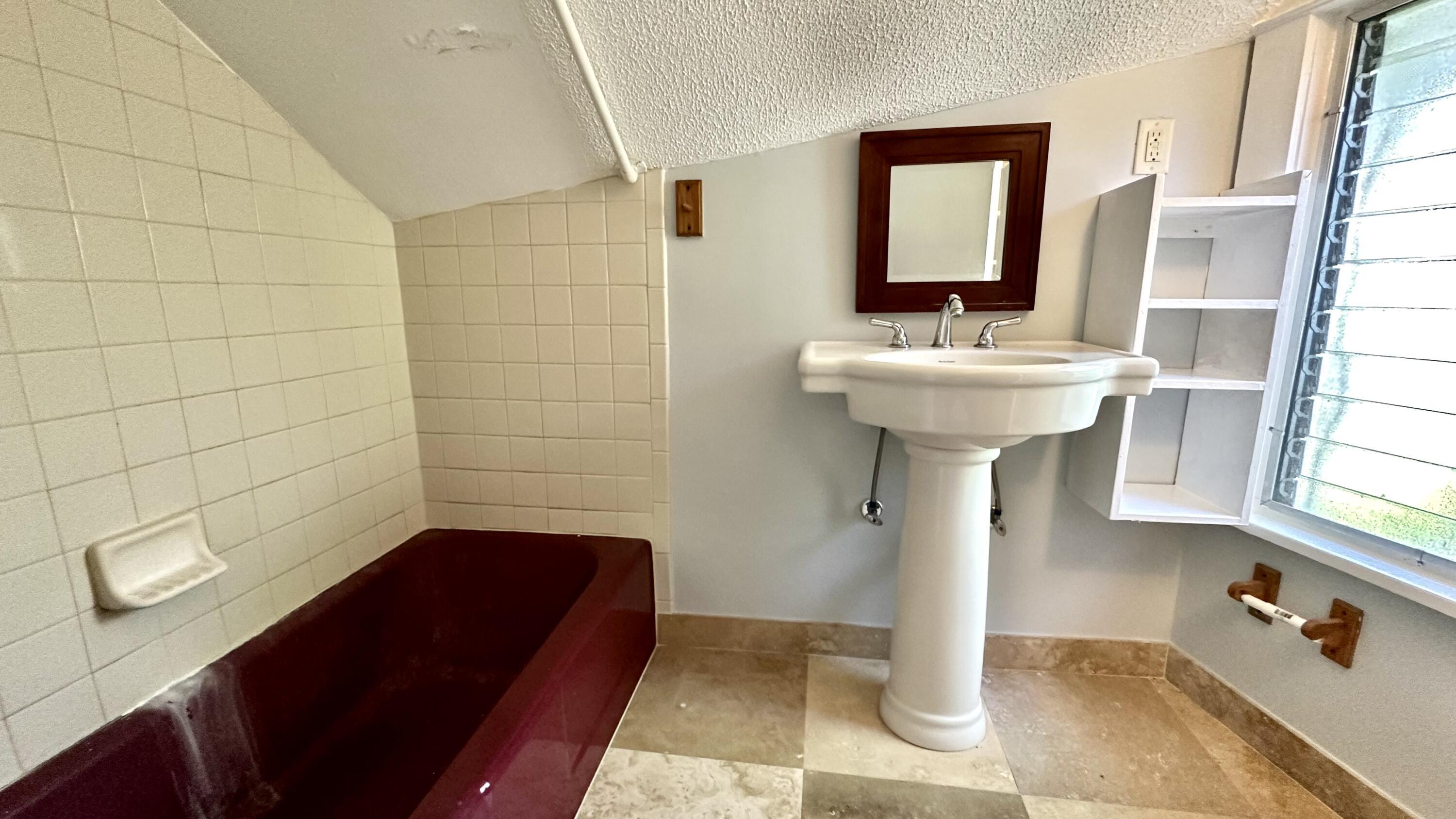 LAKE WORTH TOWN OF - Residential Lease