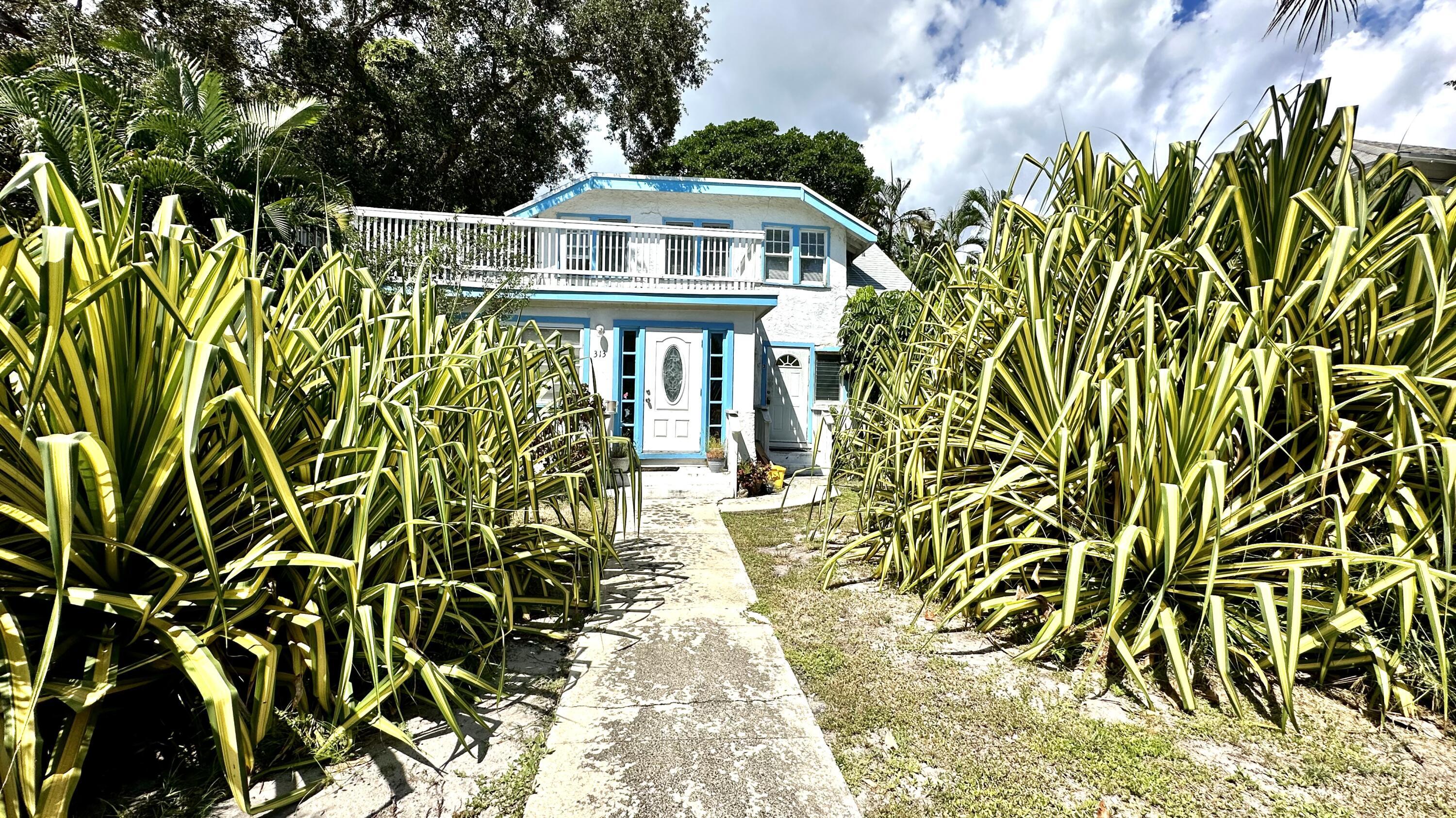 LAKE WORTH TOWN OF - Residential Lease