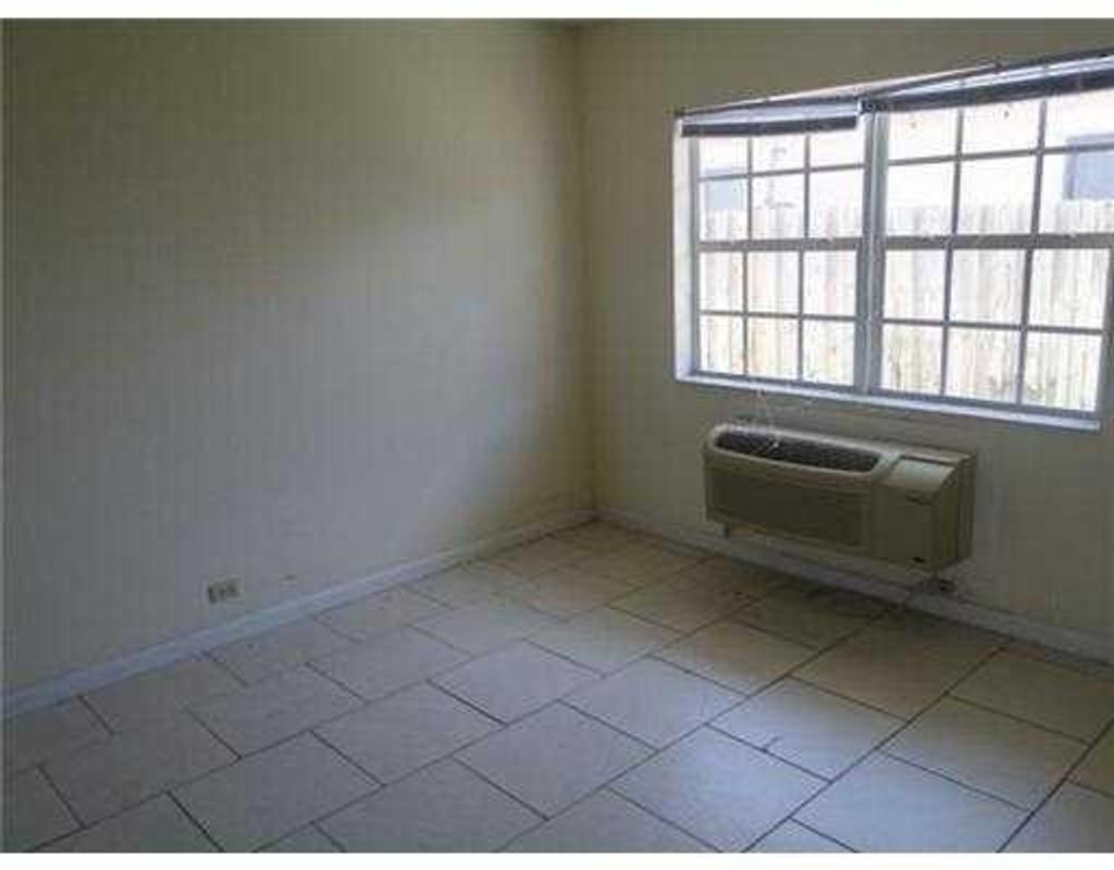 Photo of 724 Truman Ave, Lake Worth Beach, FL 33460 (MLS # F10527494)