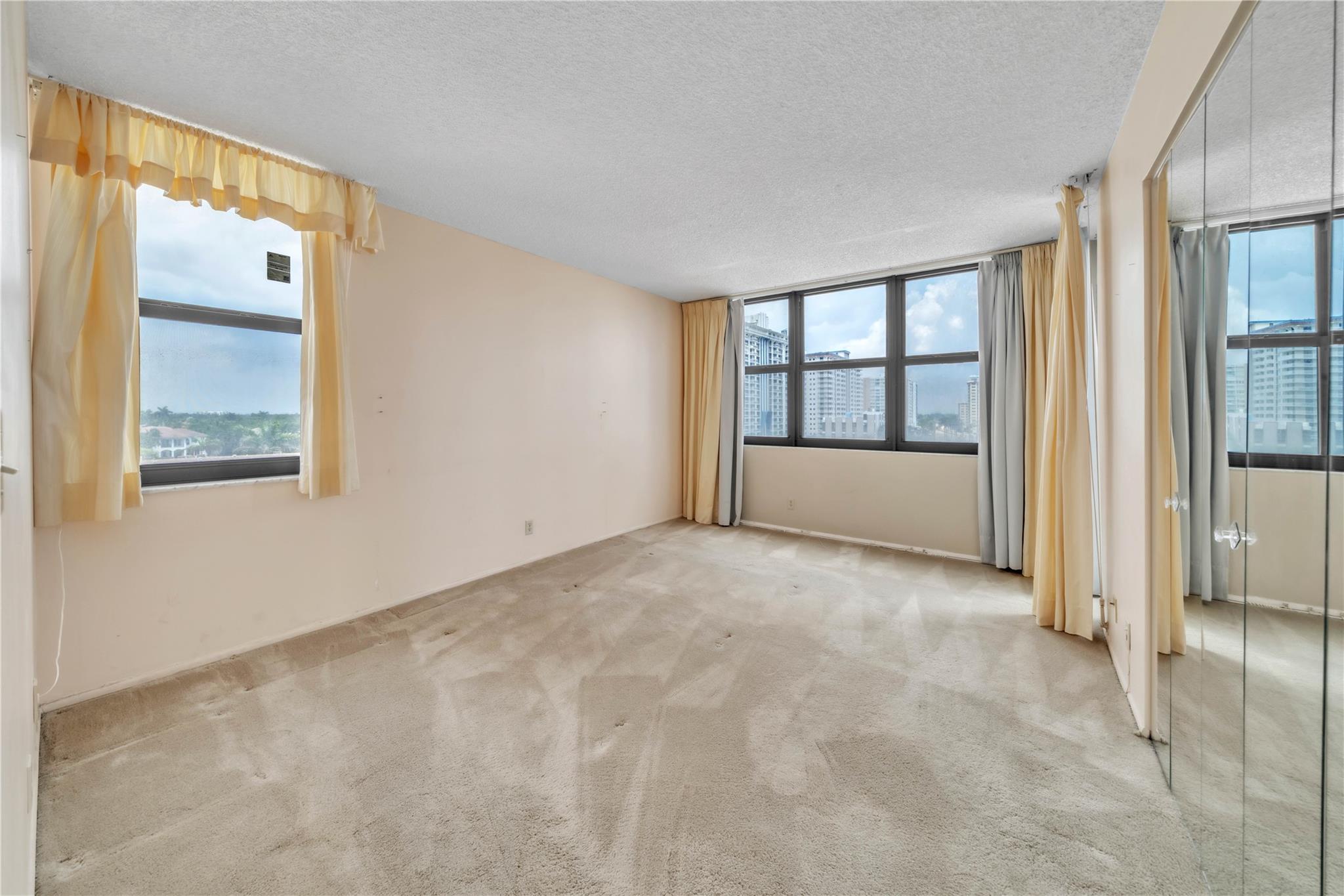 2401 S Ocean Dr 505