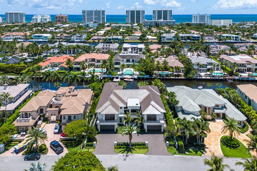 ROYAL PALM YACHT & COUNTRY CLUB - Residential