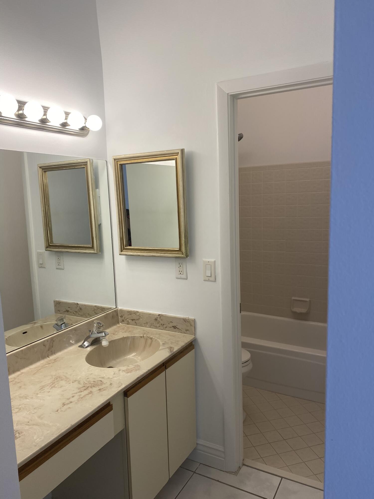 KARANDA VILLAGE III-D CONDO - Residential Lease