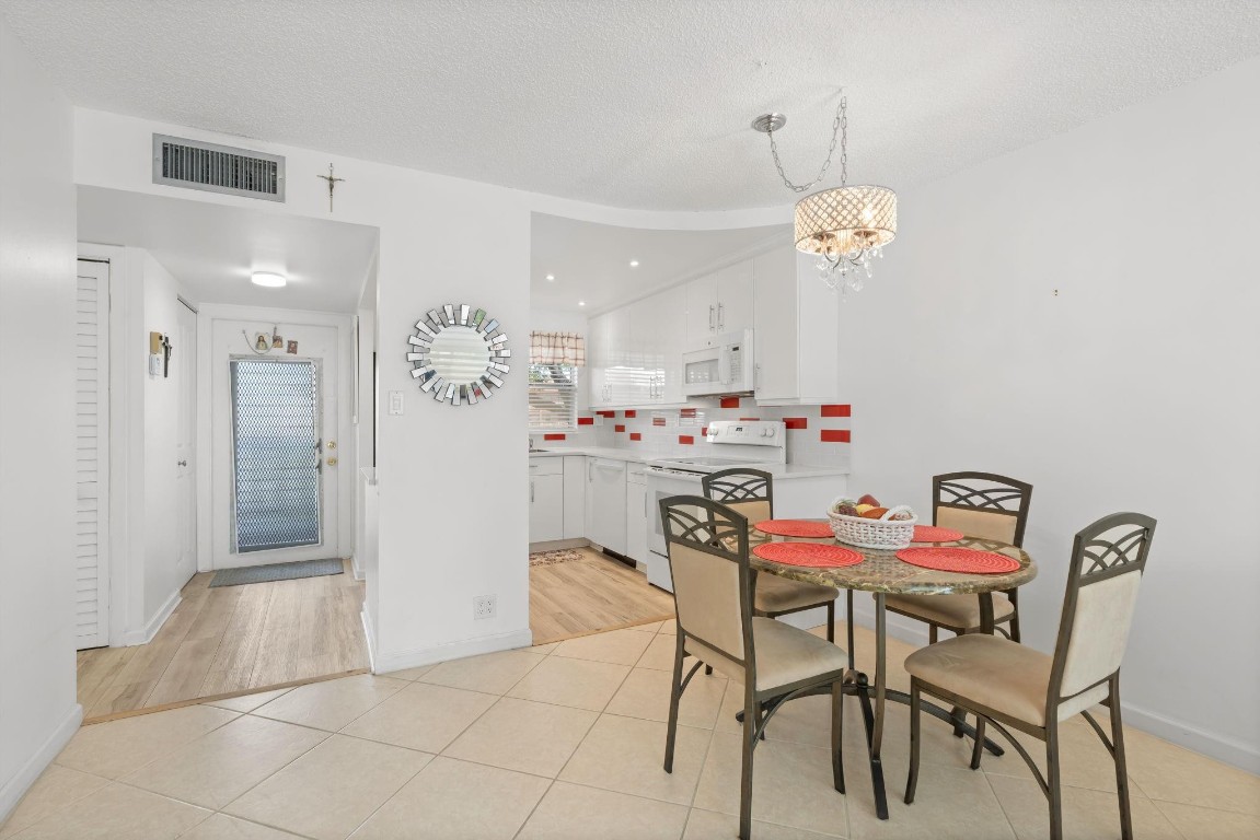 Sunrise Lakes Phase III - Residential