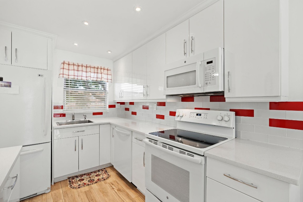 Sunrise Lakes Phase III - Residential