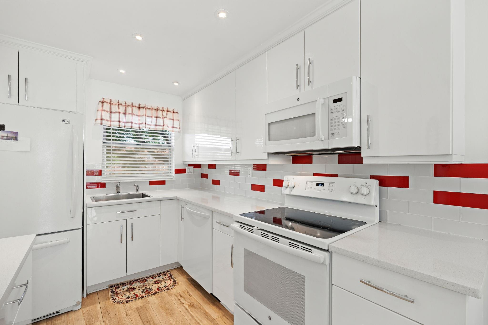 Sunrise Lakes Phase III - Residential