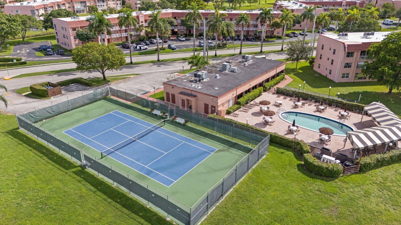 Sunrise Lakes Phase III - Residential