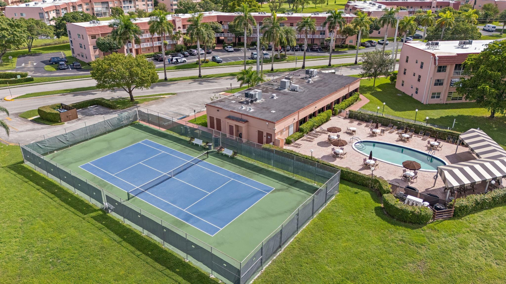 Sunrise Lakes Phase III - Residential