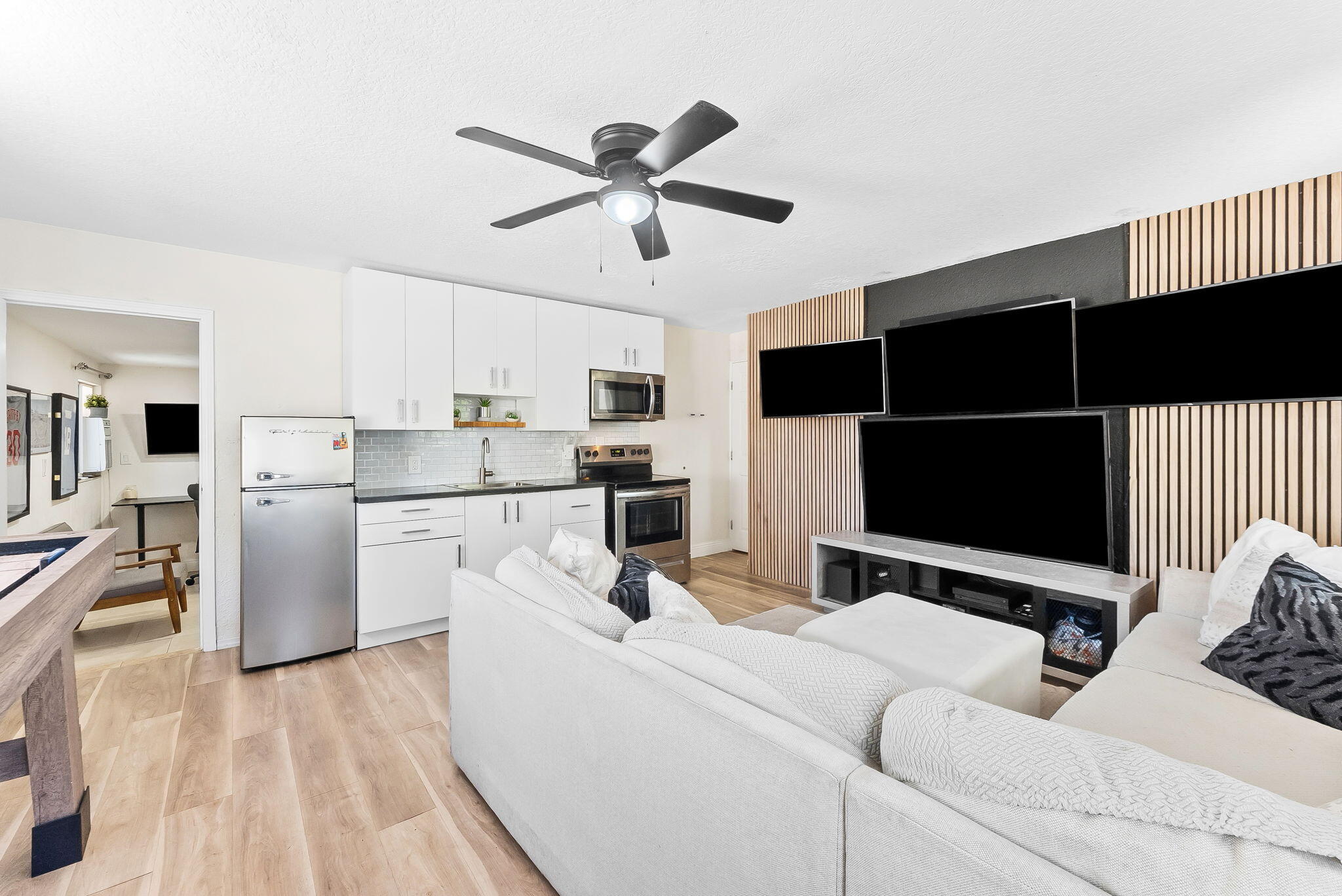 LAUDERDALE PARK 6-33 1/2 - Residential